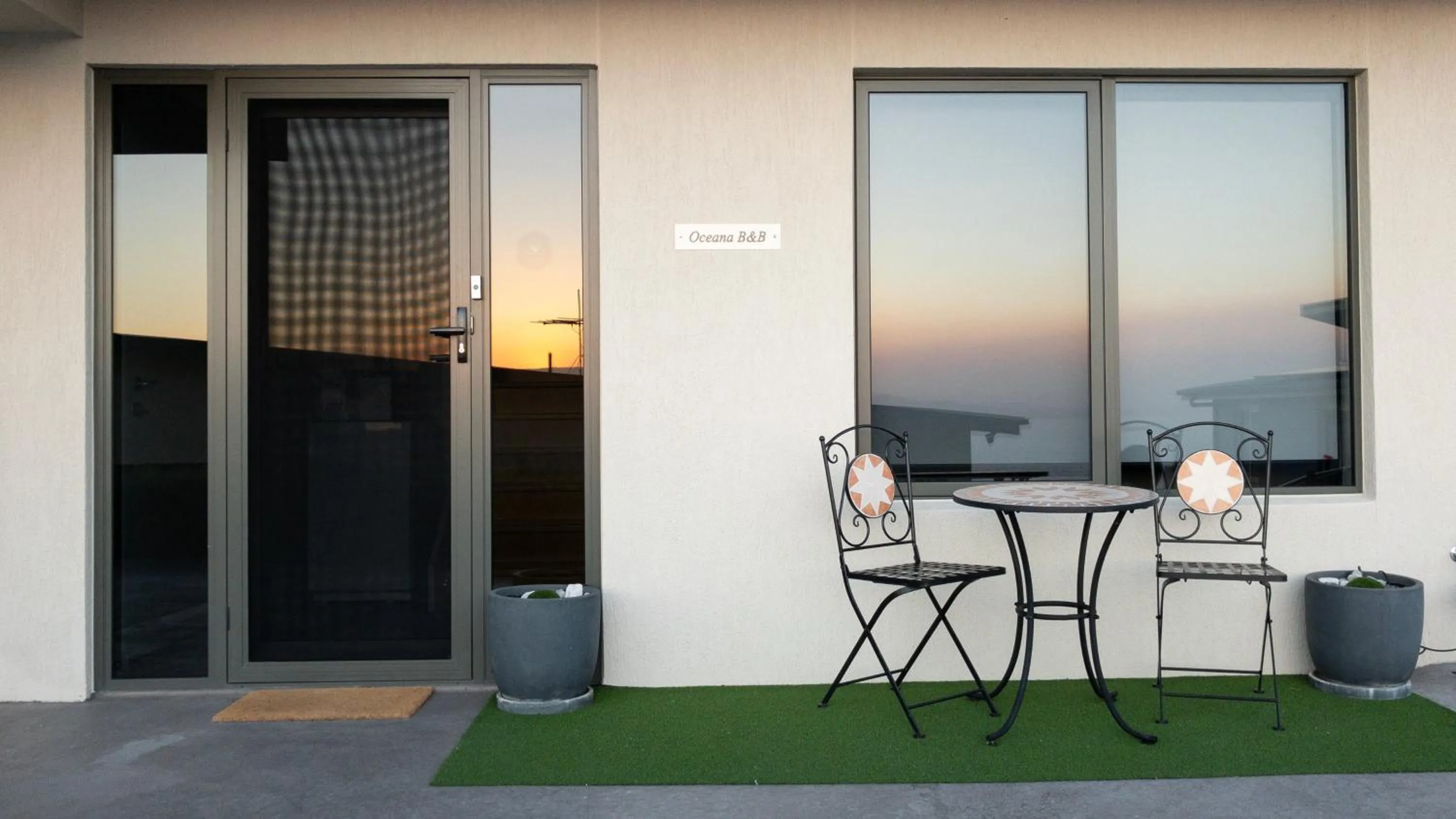 Property building in Oceana B&B