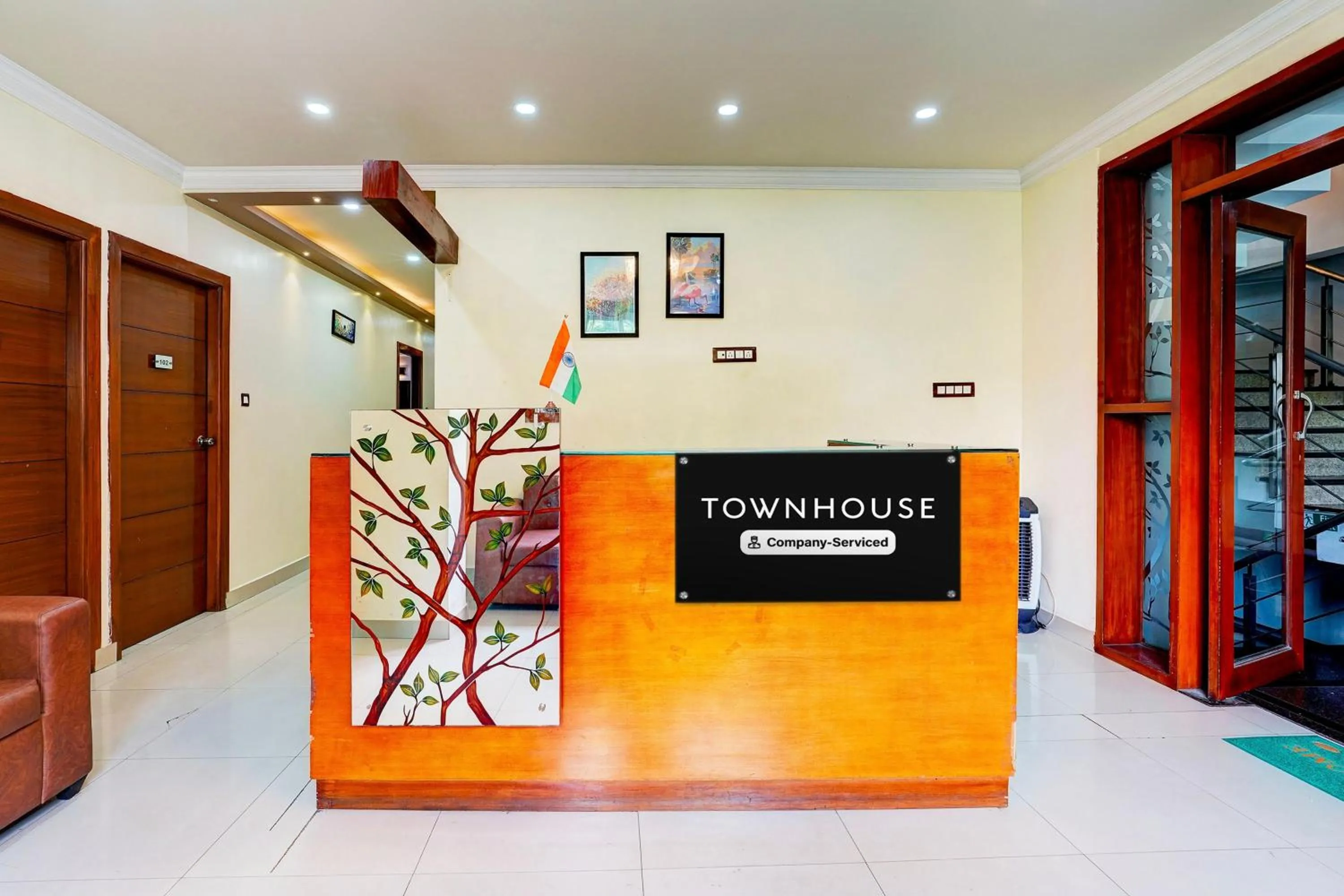 Lobby or reception in Super Townhouse MG Road Near Commercial Street