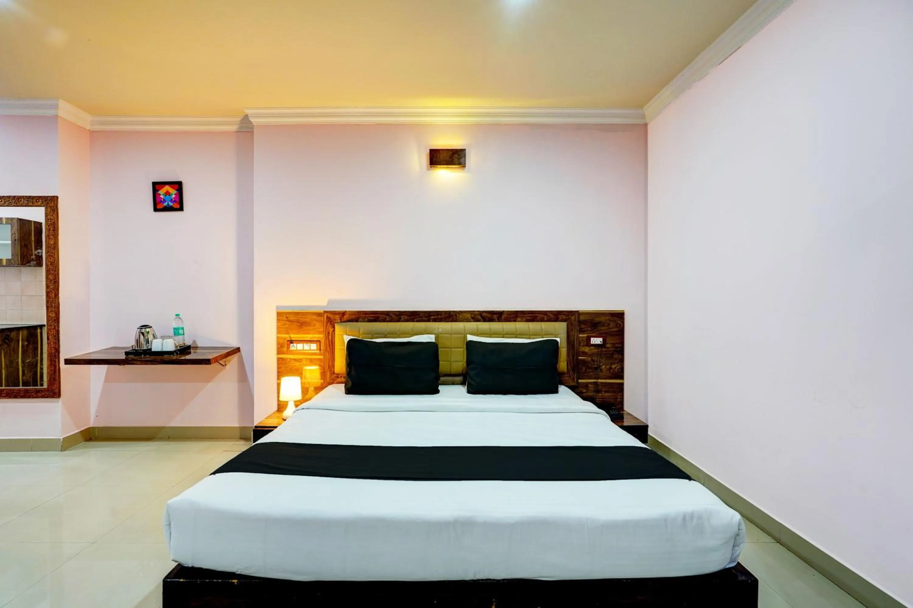 Bedroom, Bed in Super Townhouse MG Road Near Commercial Street