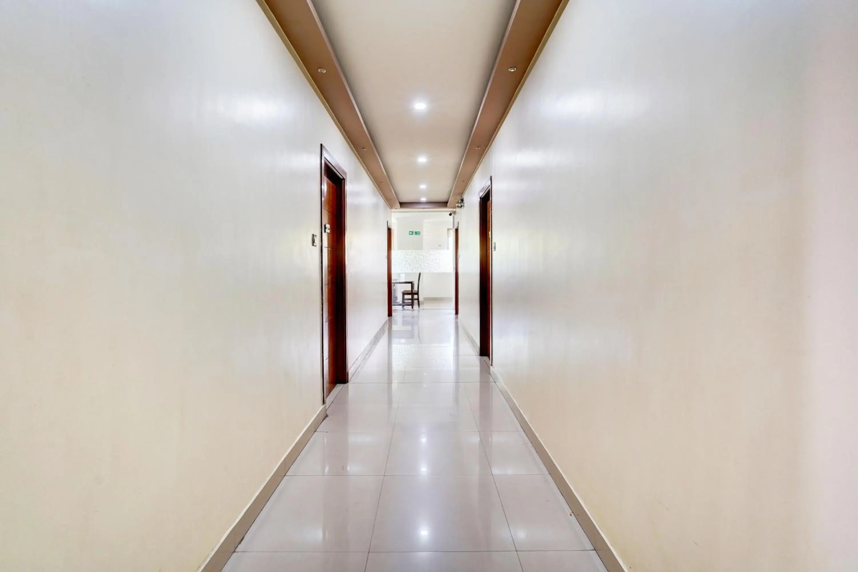 Lobby or reception in Super Townhouse MG Road Near Commercial Street Lobby or reception in Super Townhouse MG Road Near Commercial Street