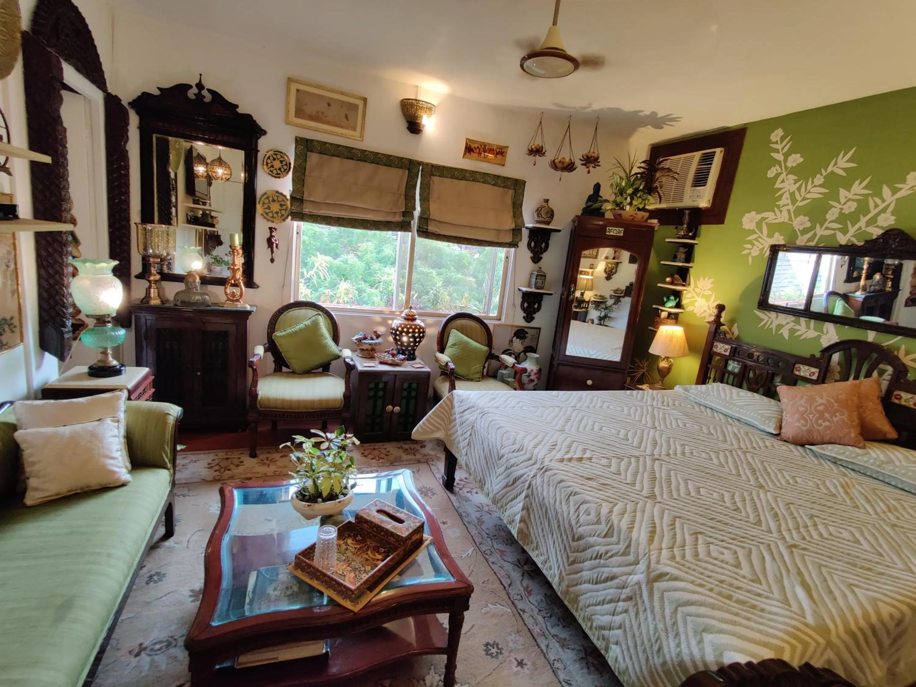 Bed in On The House - Bed and Breakfast