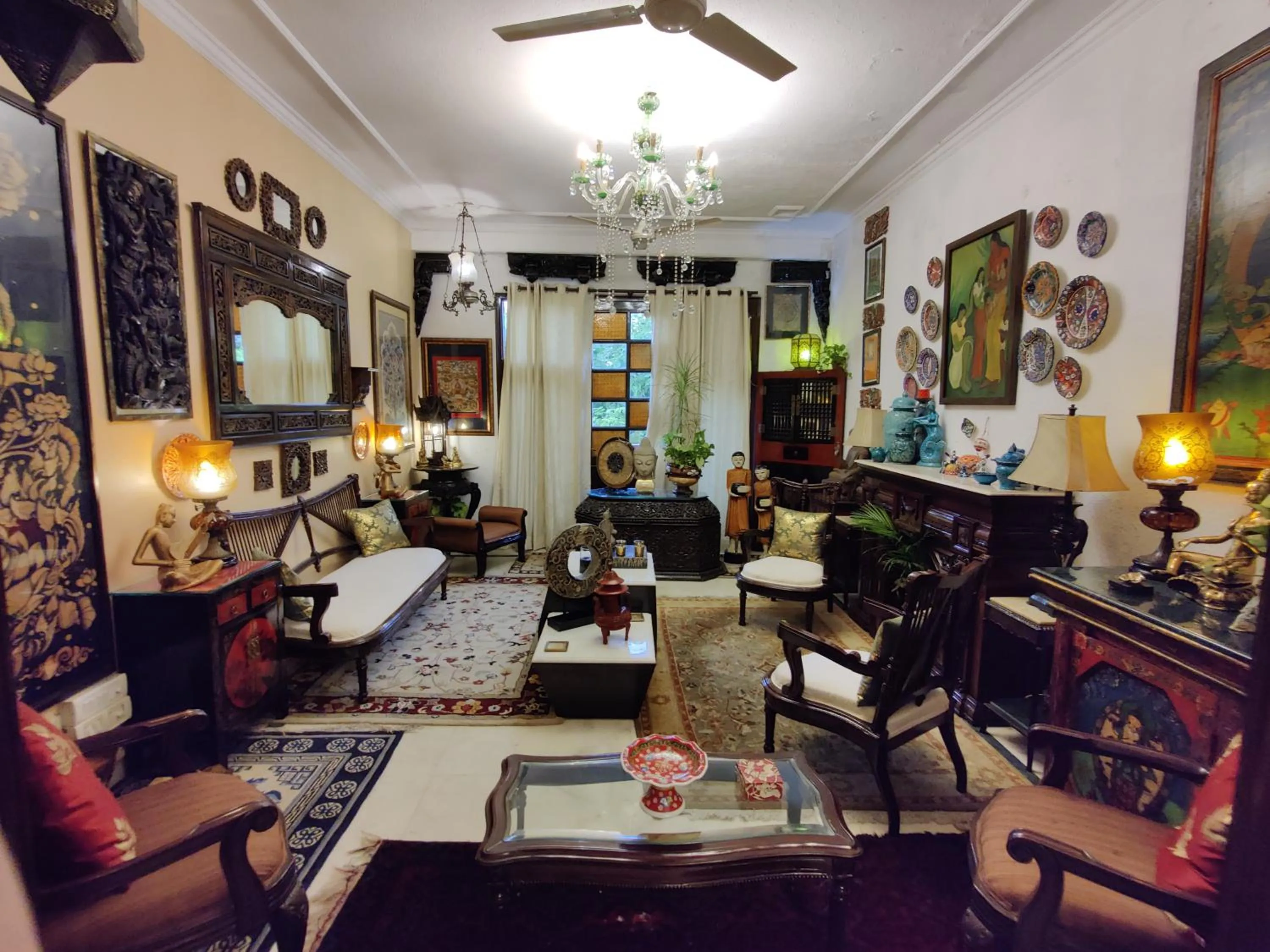 Seating area in On The House - Bed and Breakfast