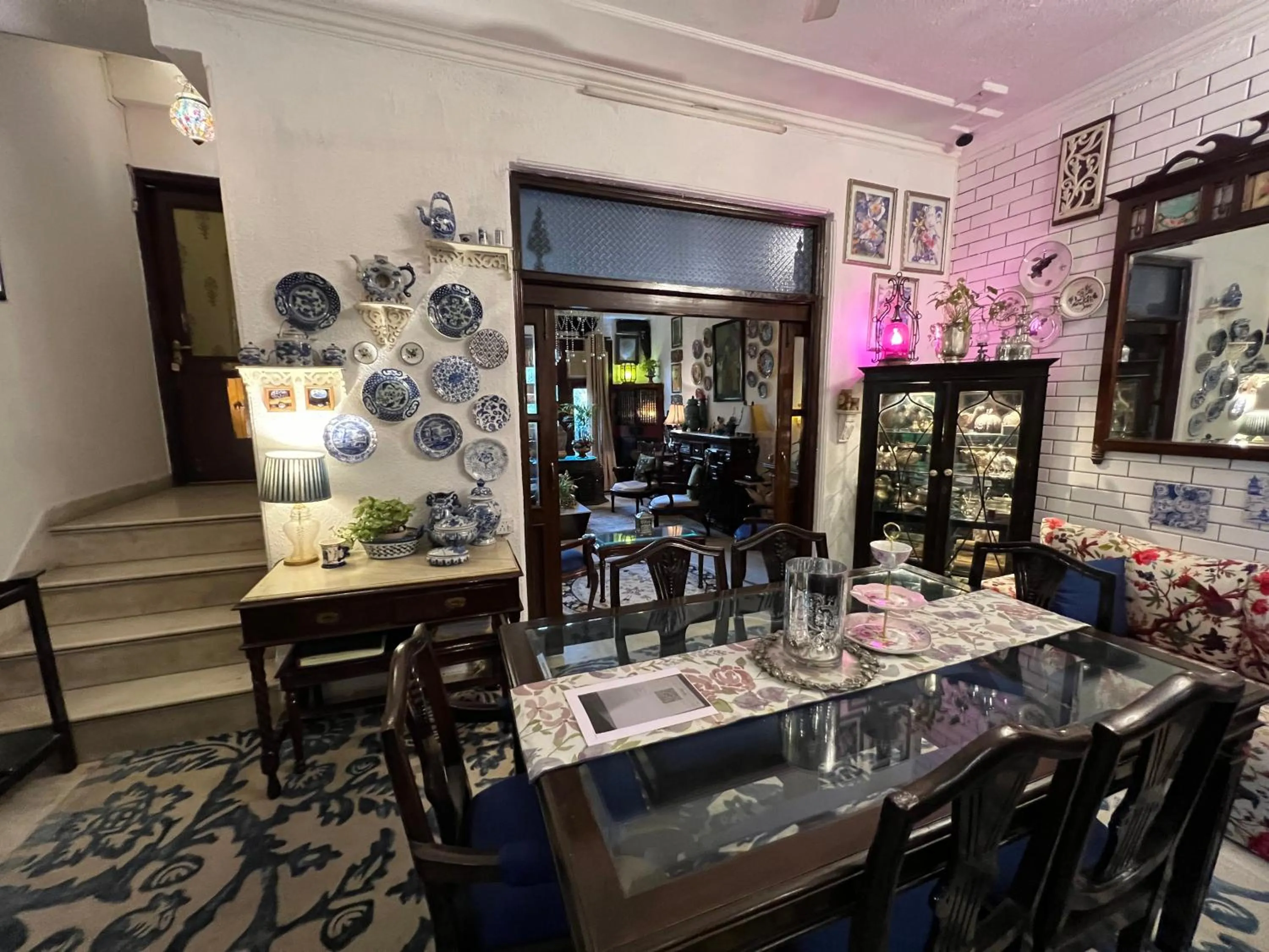 Dining area in On The House - Bed and Breakfast