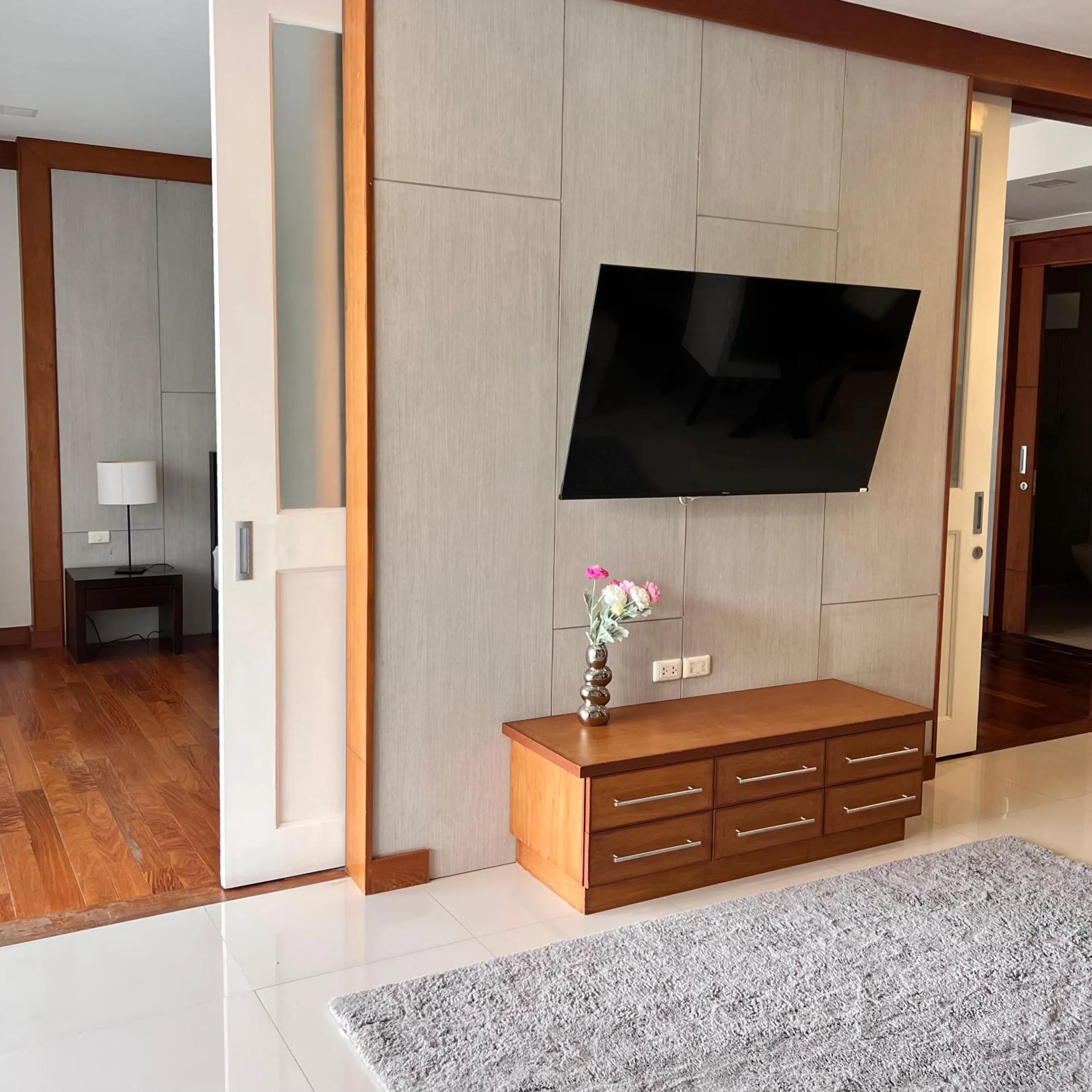 Communal lounge/ TV room in Q Kata Residence