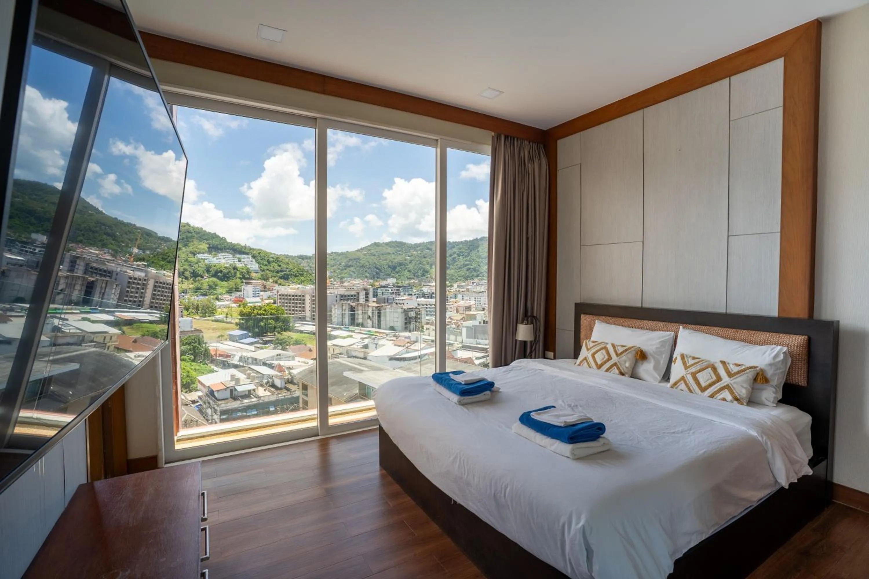 Bed in Q Kata Residence