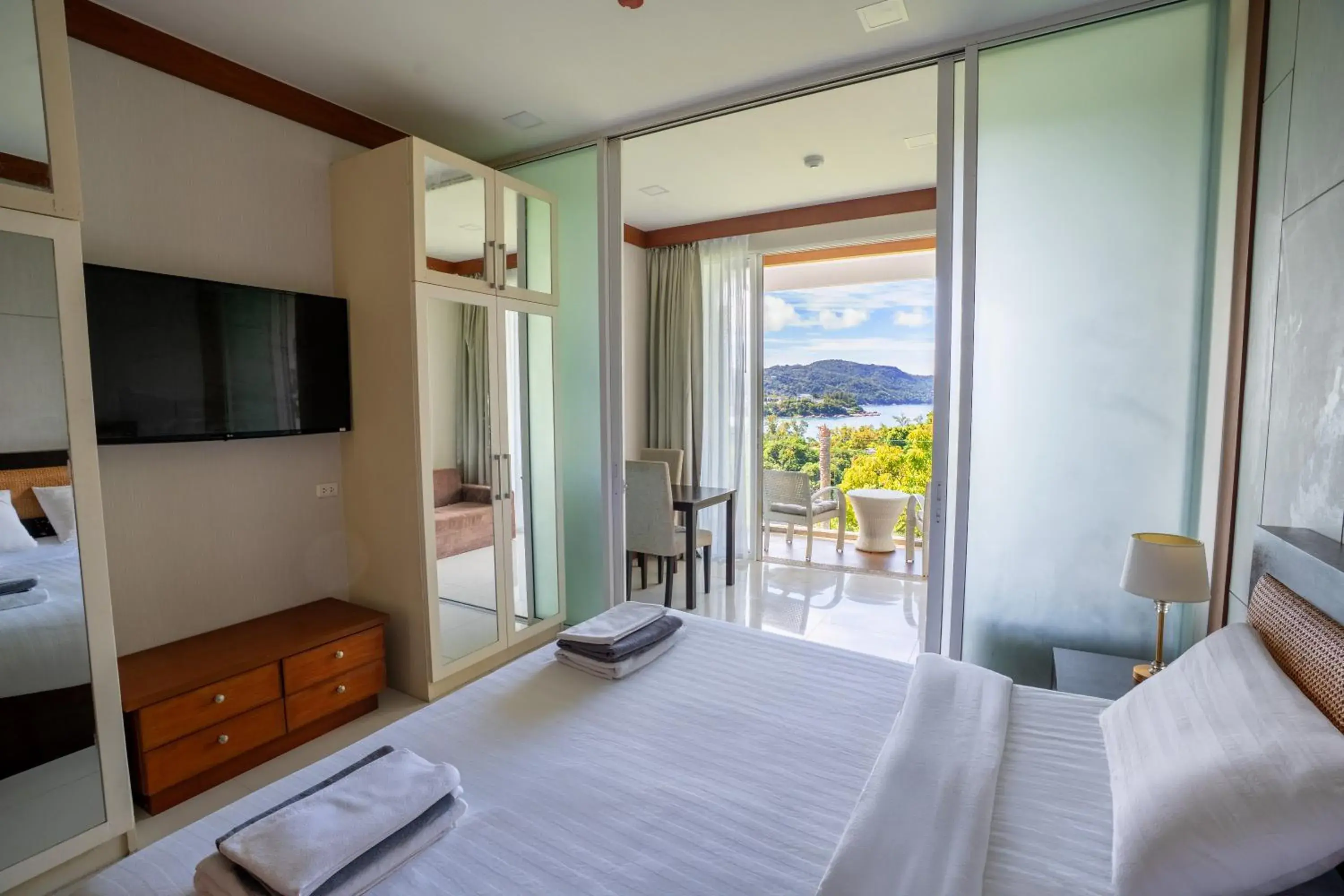 Apartment with Balcony in Q Kata Residence Apartment with Balcony in Q Kata Residence