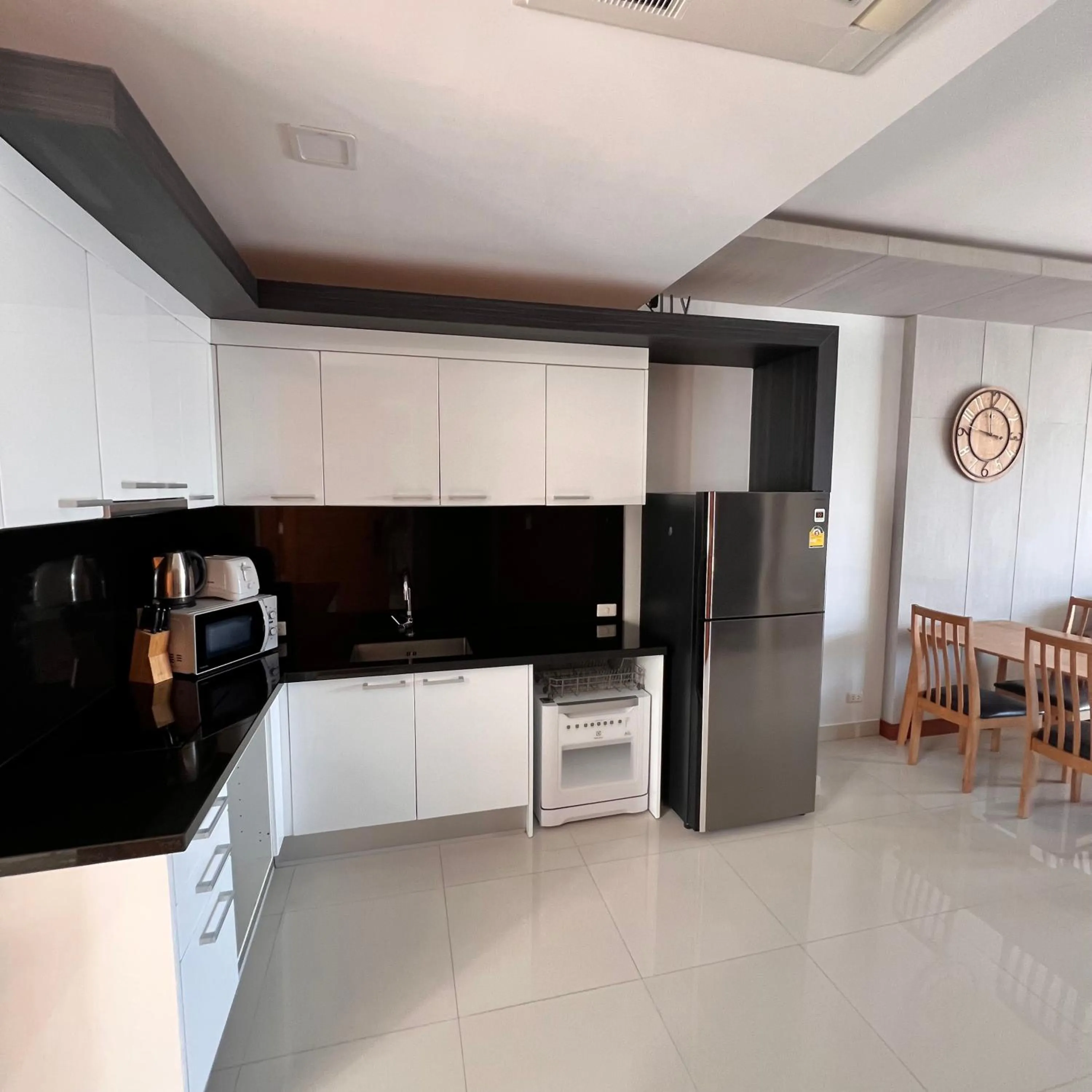 Kitchen or kitchenette in Q Kata Residence