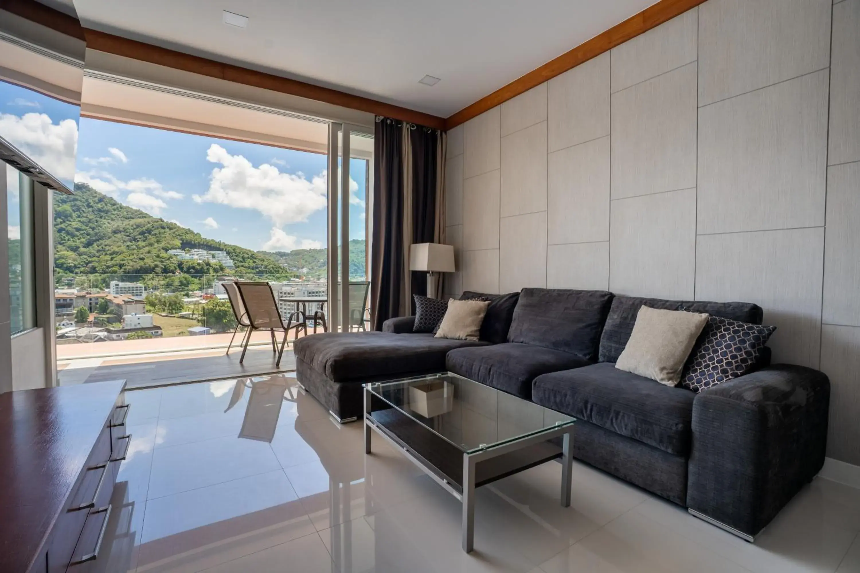 One-Bedroom Apartment with Sea View and Balcony in Q Kata Residence One-Bedroom Apartment with Sea View and Balcony in Q Kata Residence