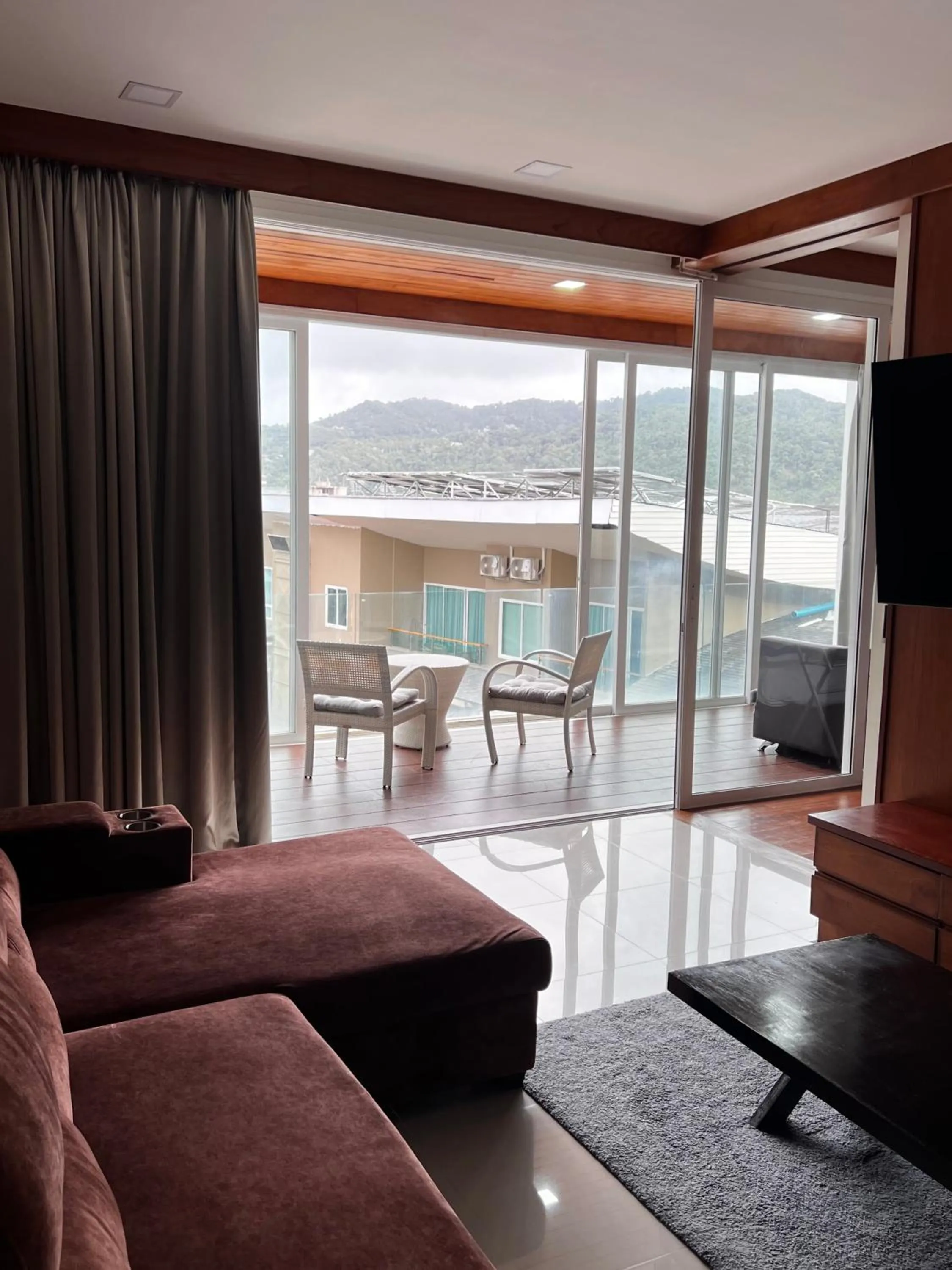 Two-Bedroom Family Apartment in Q Kata Residence