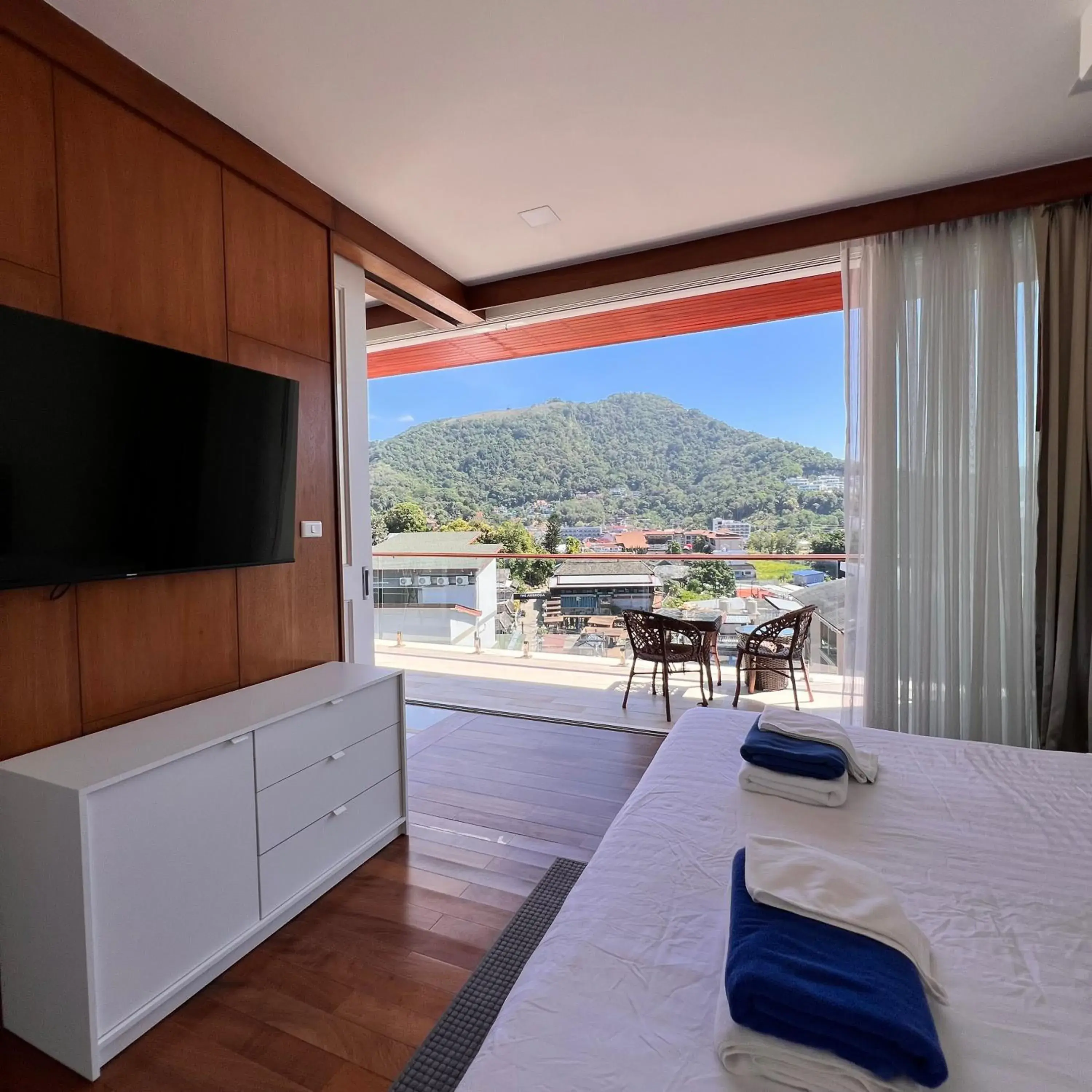 Two-Bedroom Family Apartment in Q Kata Residence Two-Bedroom Family Apartment in Q Kata Residence