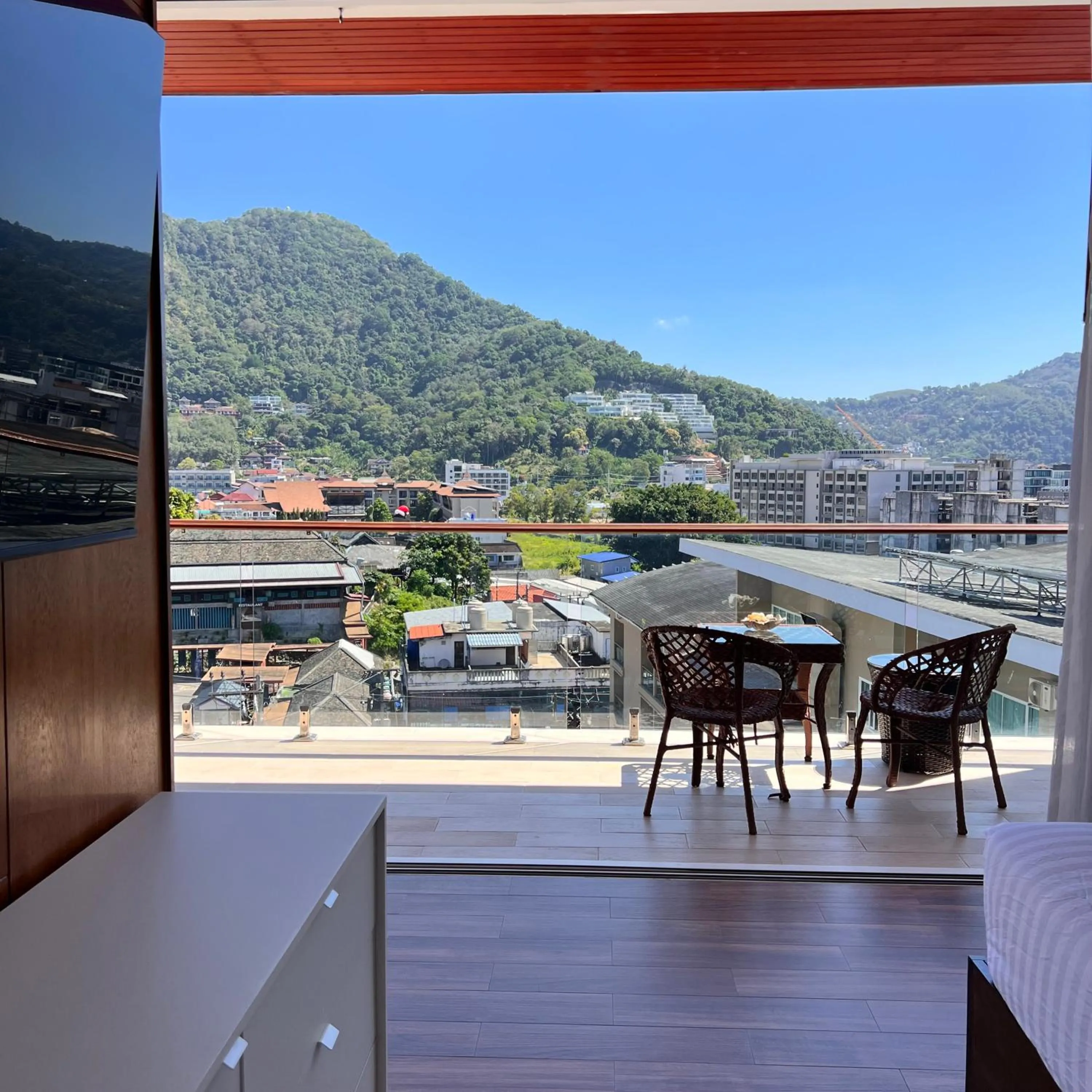 Day in Q Kata Residence