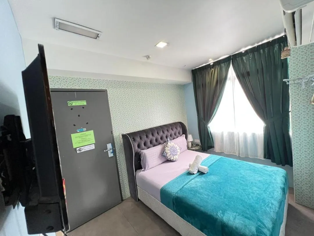 Bed in The Tree Boutique Hotel