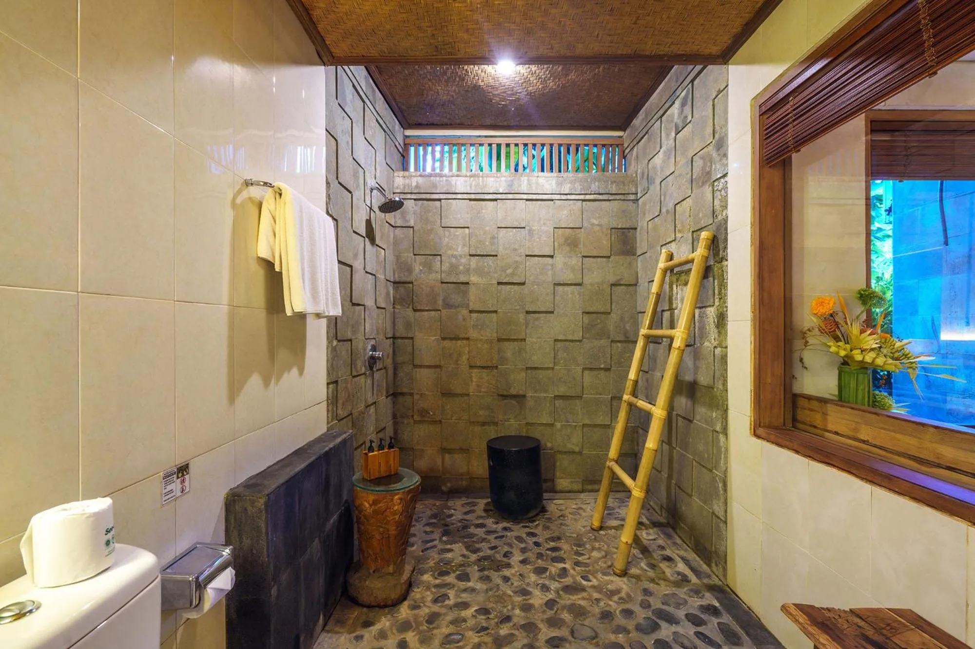 Bathroom in Rama Phala Resort & Spa