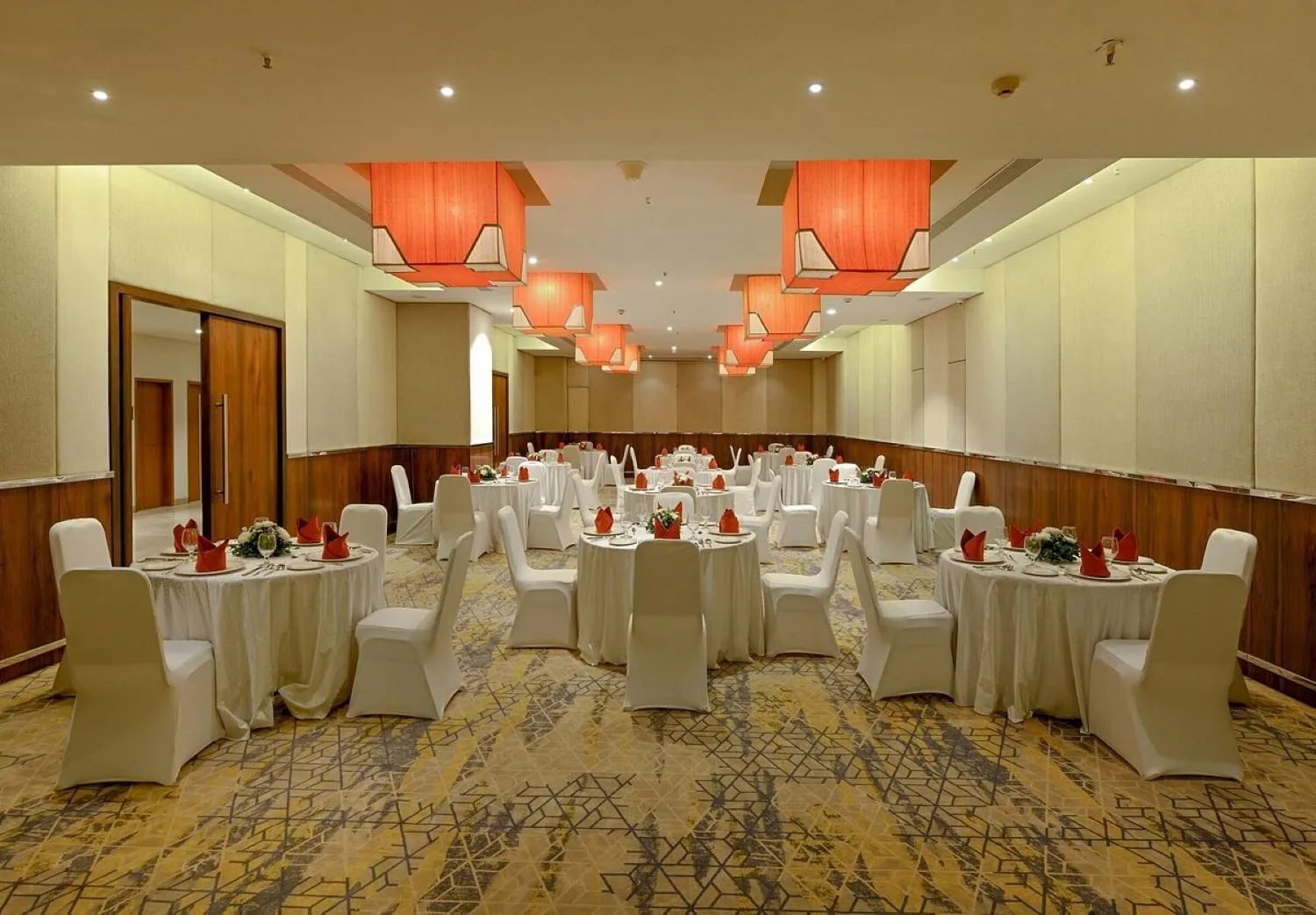 Banquet/Function facilities in Welcomhotel by ITC Hotels, Ashram Road, Ahmedabad