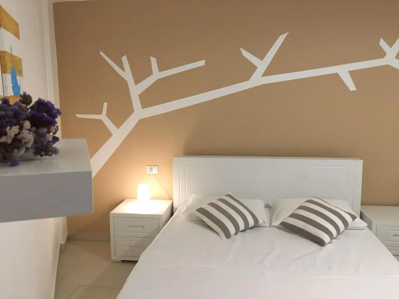 Bed in Aldi`s Guest House