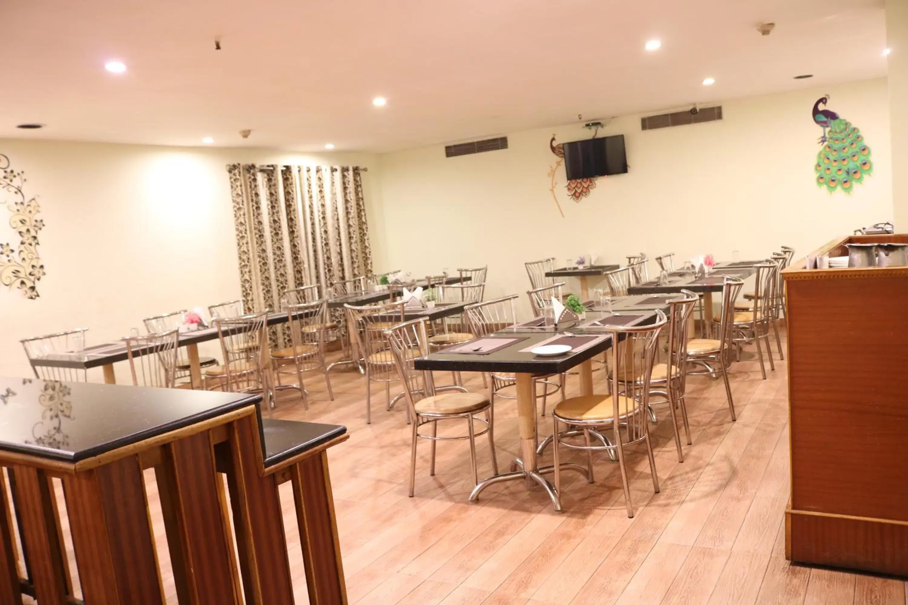 Restaurant/places to eat in Ramee Guestline Tirupati Restaurant/places to eat in Ramee Guestline Tirupati