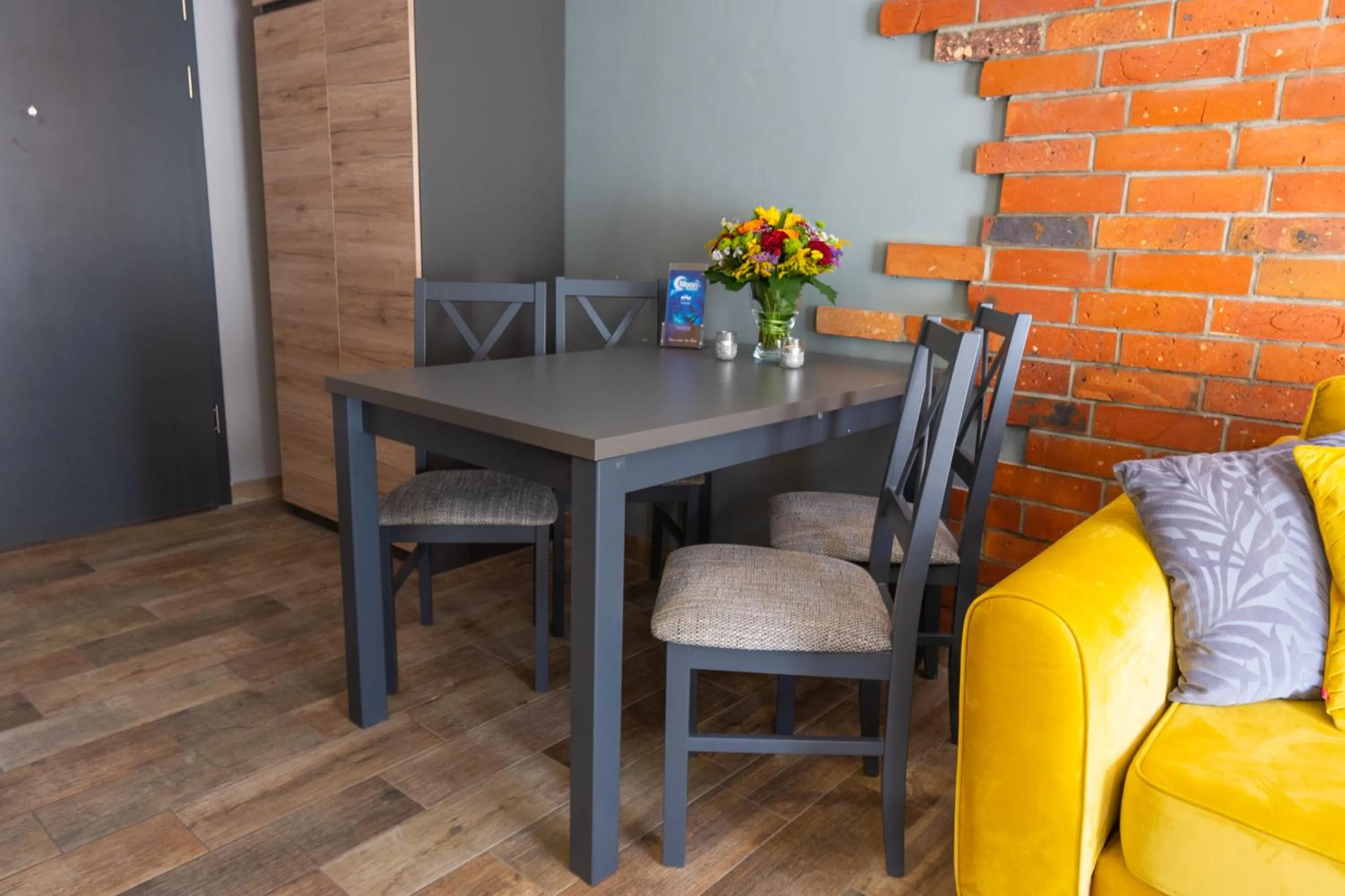 Living room in Moon Hostel Poznań