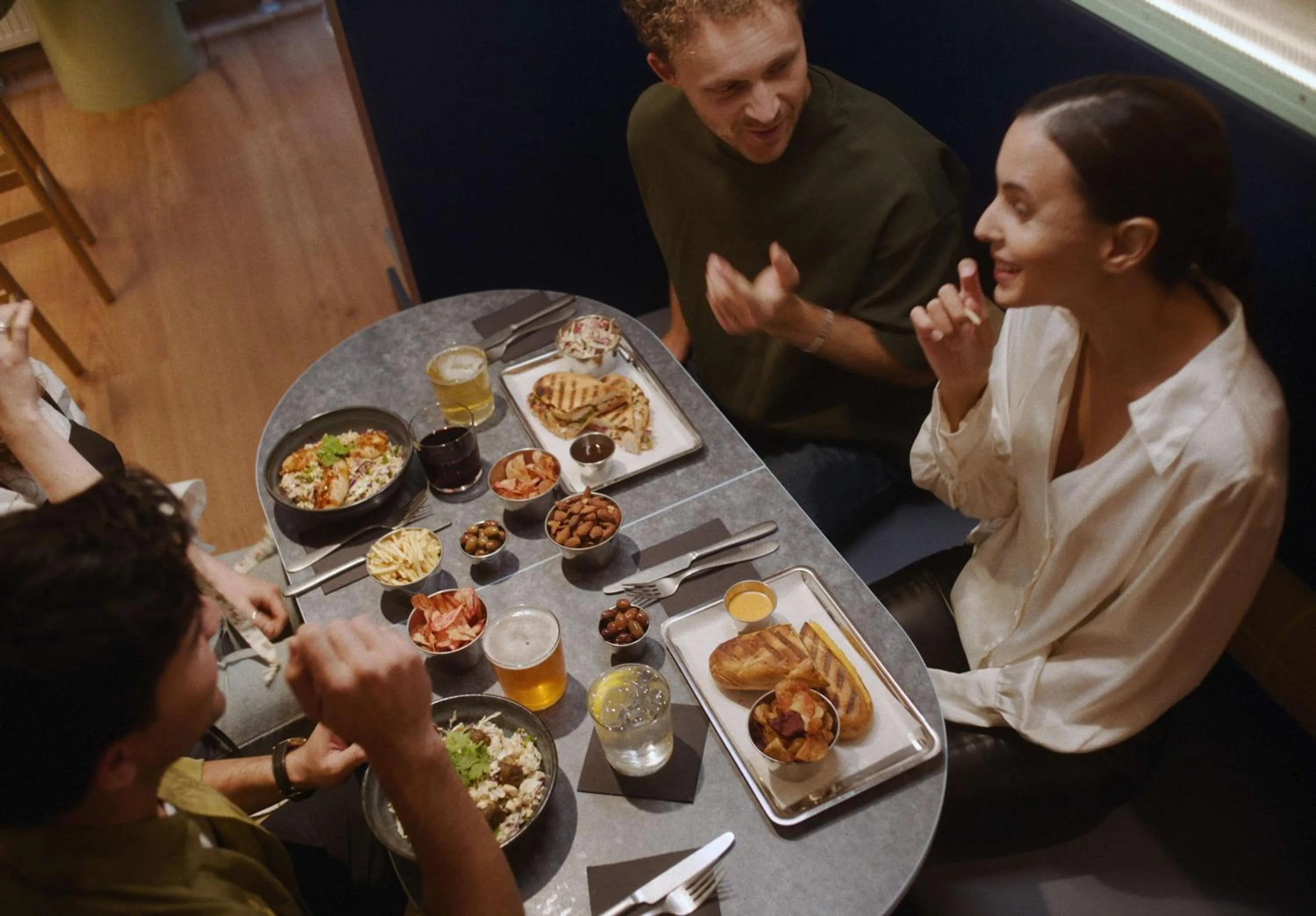 Restaurant/places to eat in Scandic Go, Sankt Eriksgatan 20