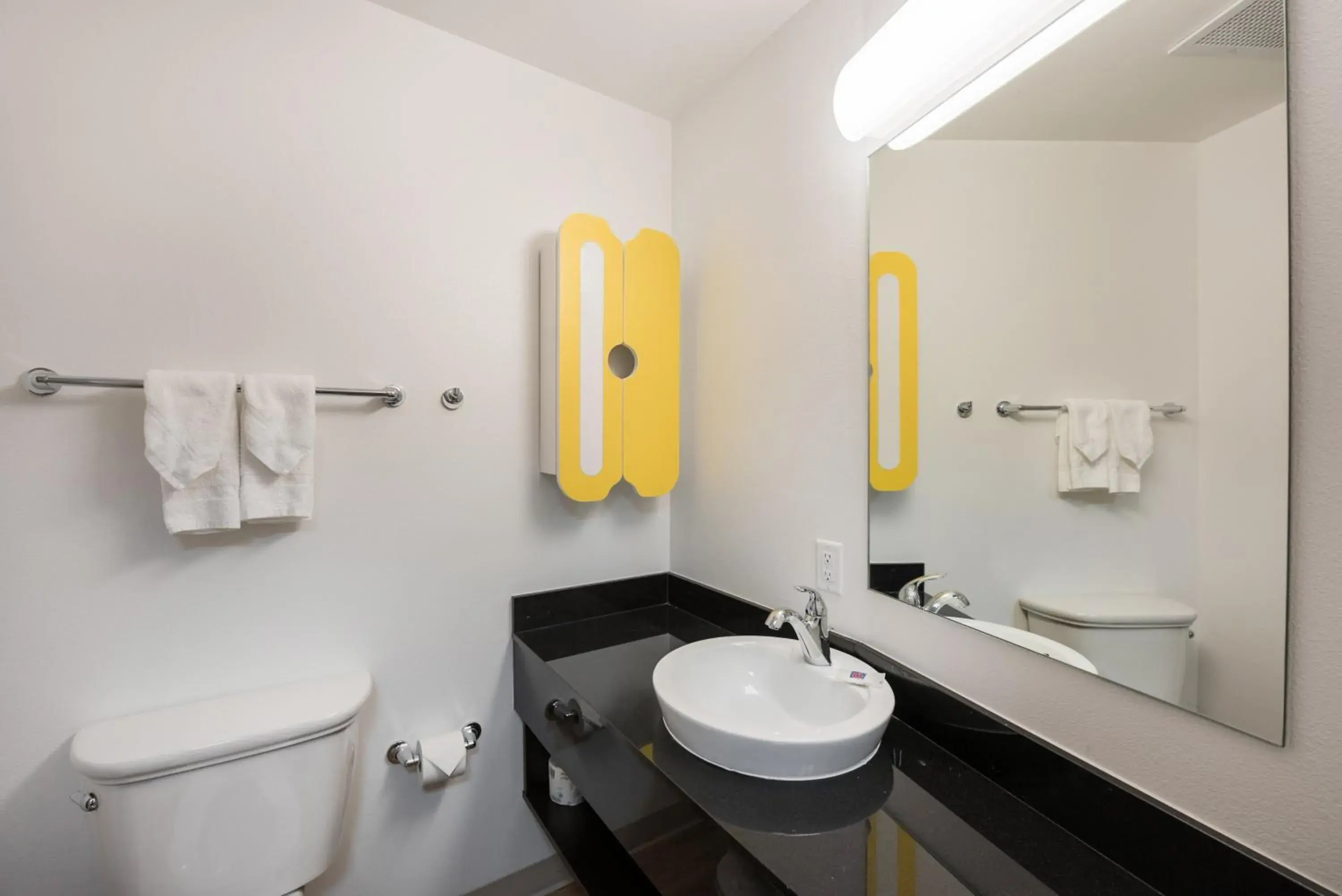 Bathroom in Studio 6-Mccarran, NV - Sparks - Tahoe - Reno Industrial Center Bathroom in Studio 6-Mccarran, NV - Sparks - Tahoe - Reno Industrial Center