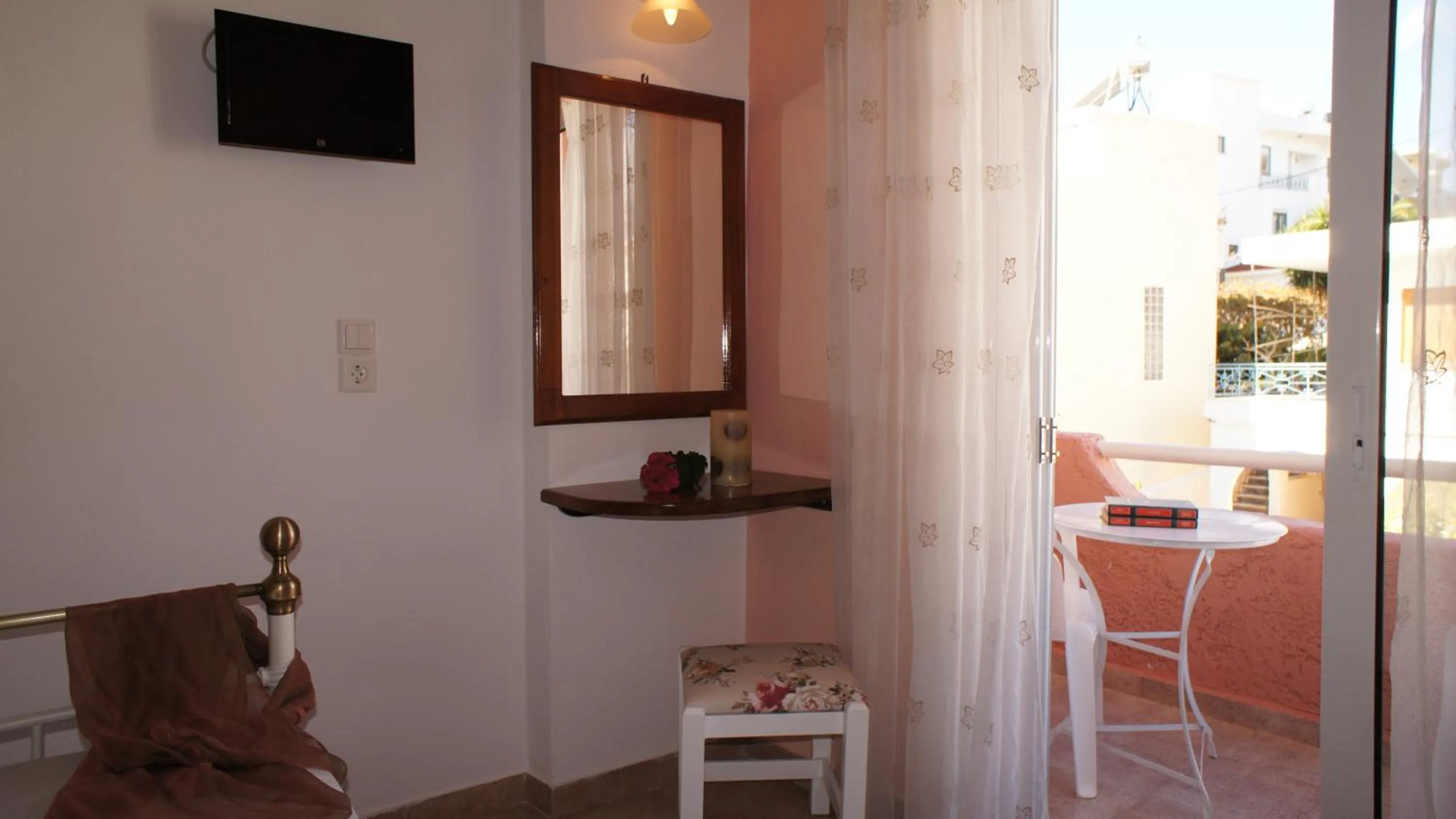 TV and multimedia in Idi