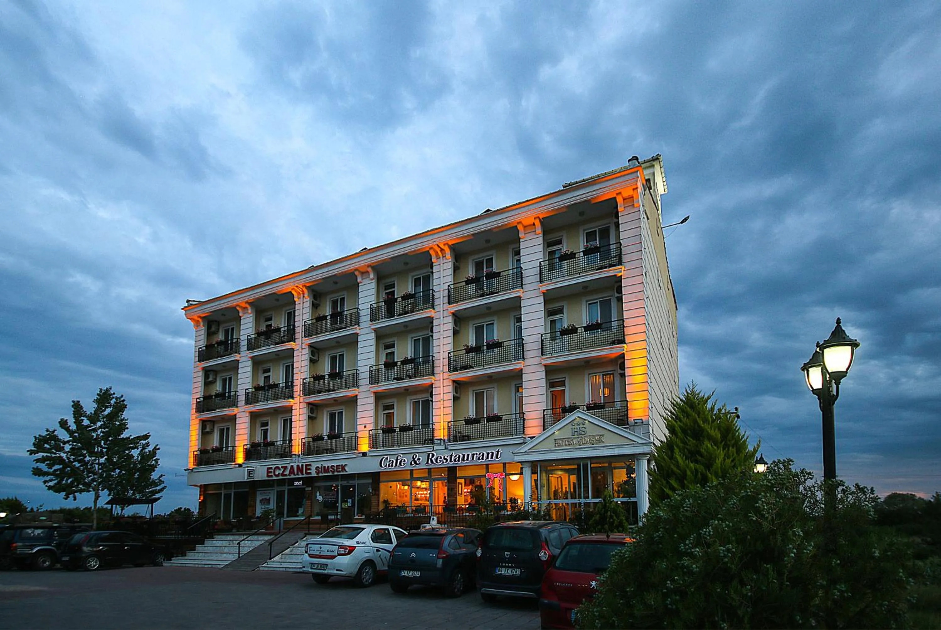 Property building in Hotel Simsek