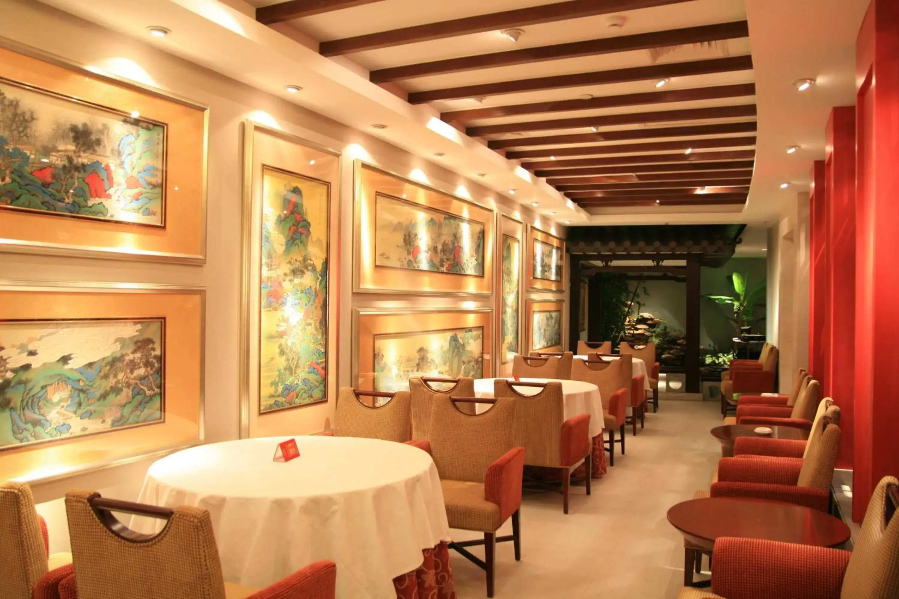 Lobby or reception in The Royal Marina Plaza Hotel Guangzhou Lobby or reception in The Royal Marina Plaza Hotel Guangzhou