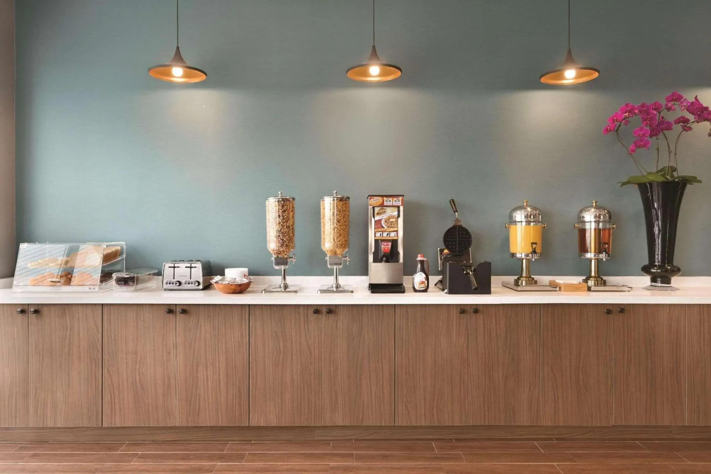 Breakfast in Park Inn by Radisson Brampton, ON Breakfast in Park Inn by Radisson Brampton, ON