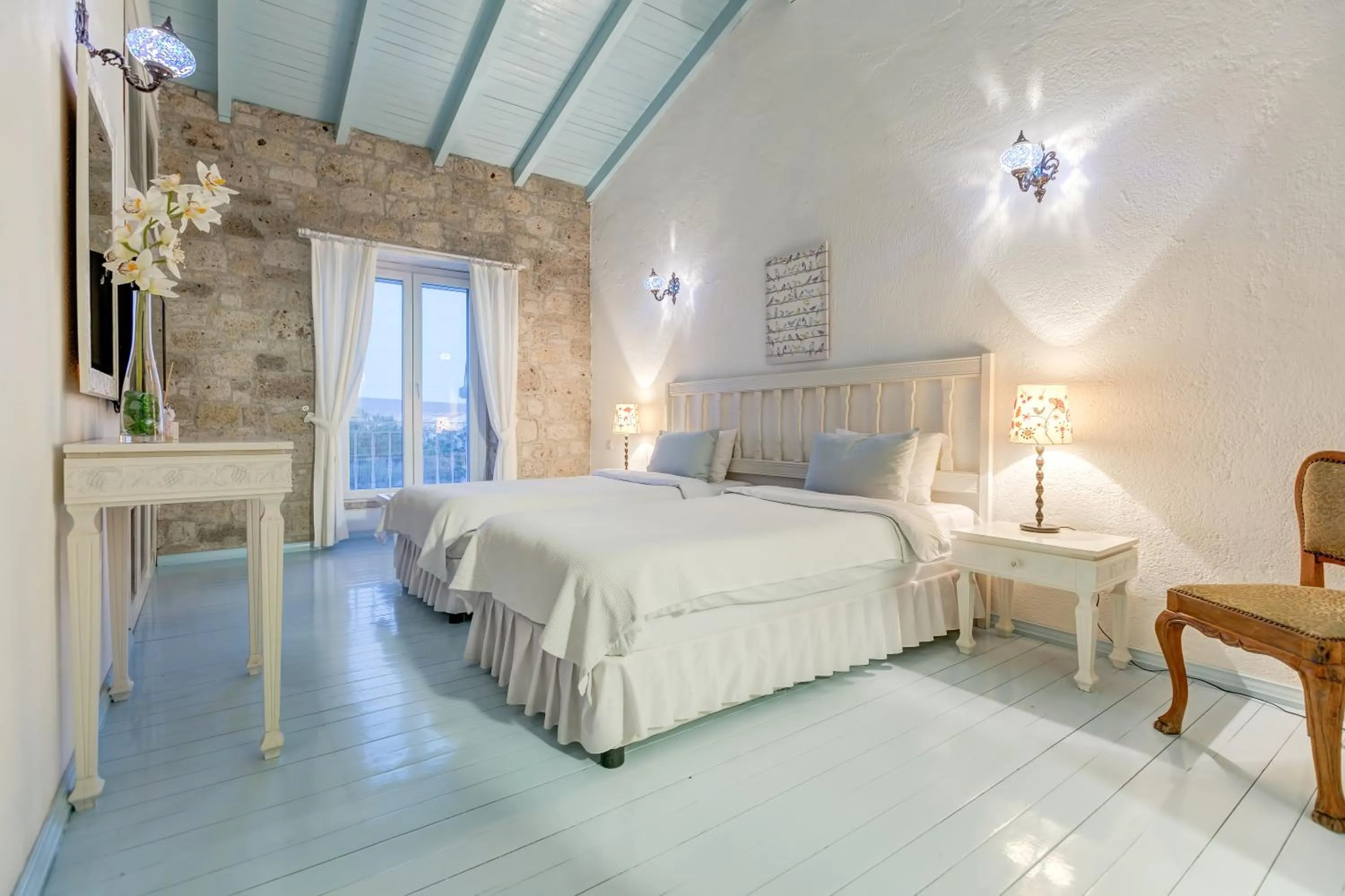 Bed in Beyazhan Hotel