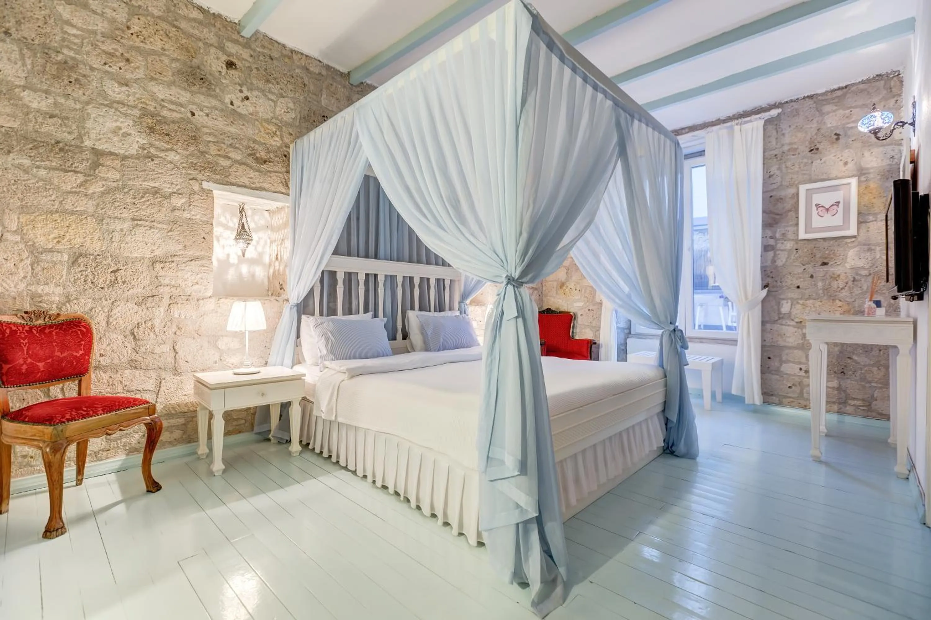Bed in Beyazhan Hotel