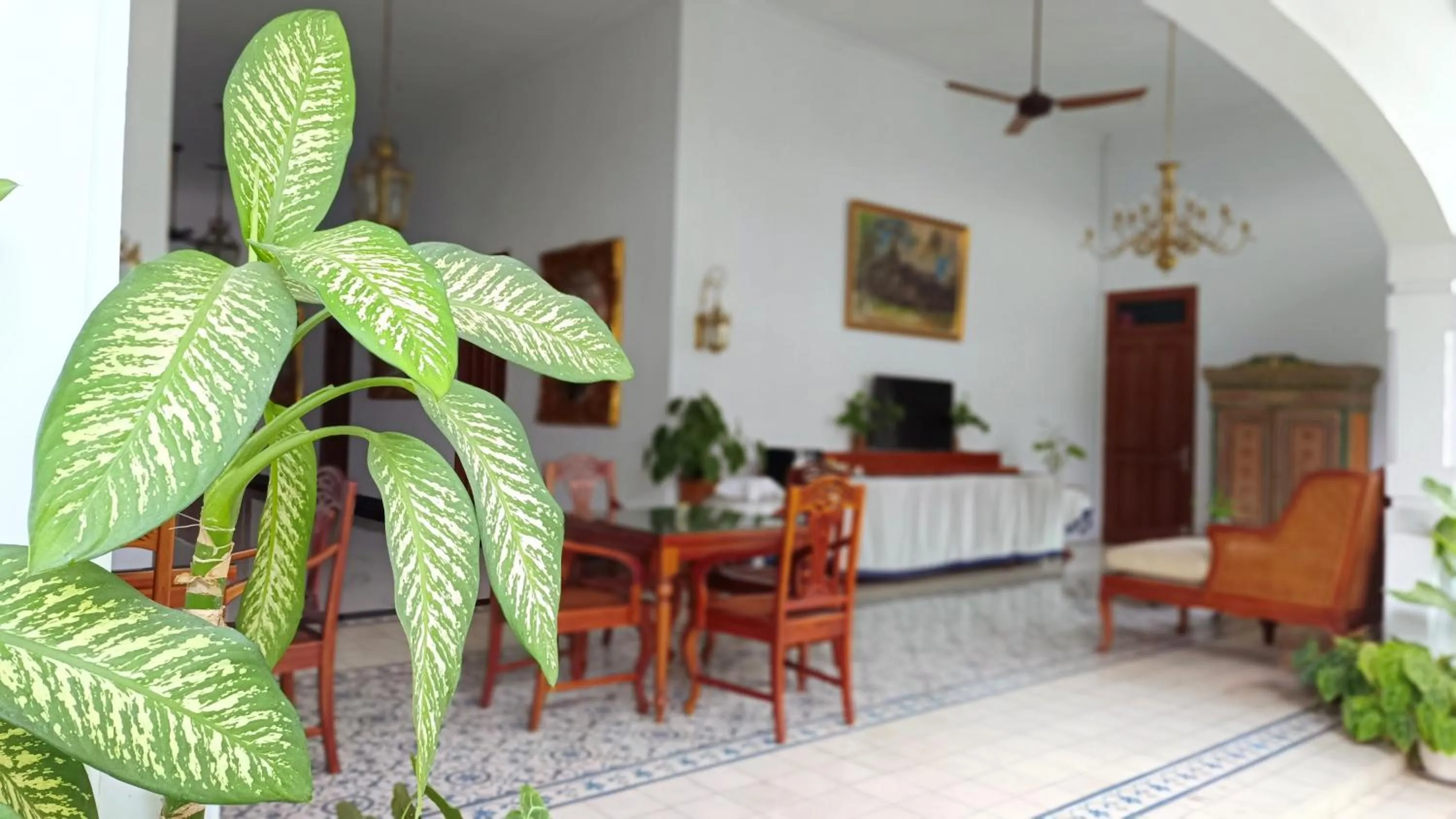 Restaurant/places to eat in Griya Asih