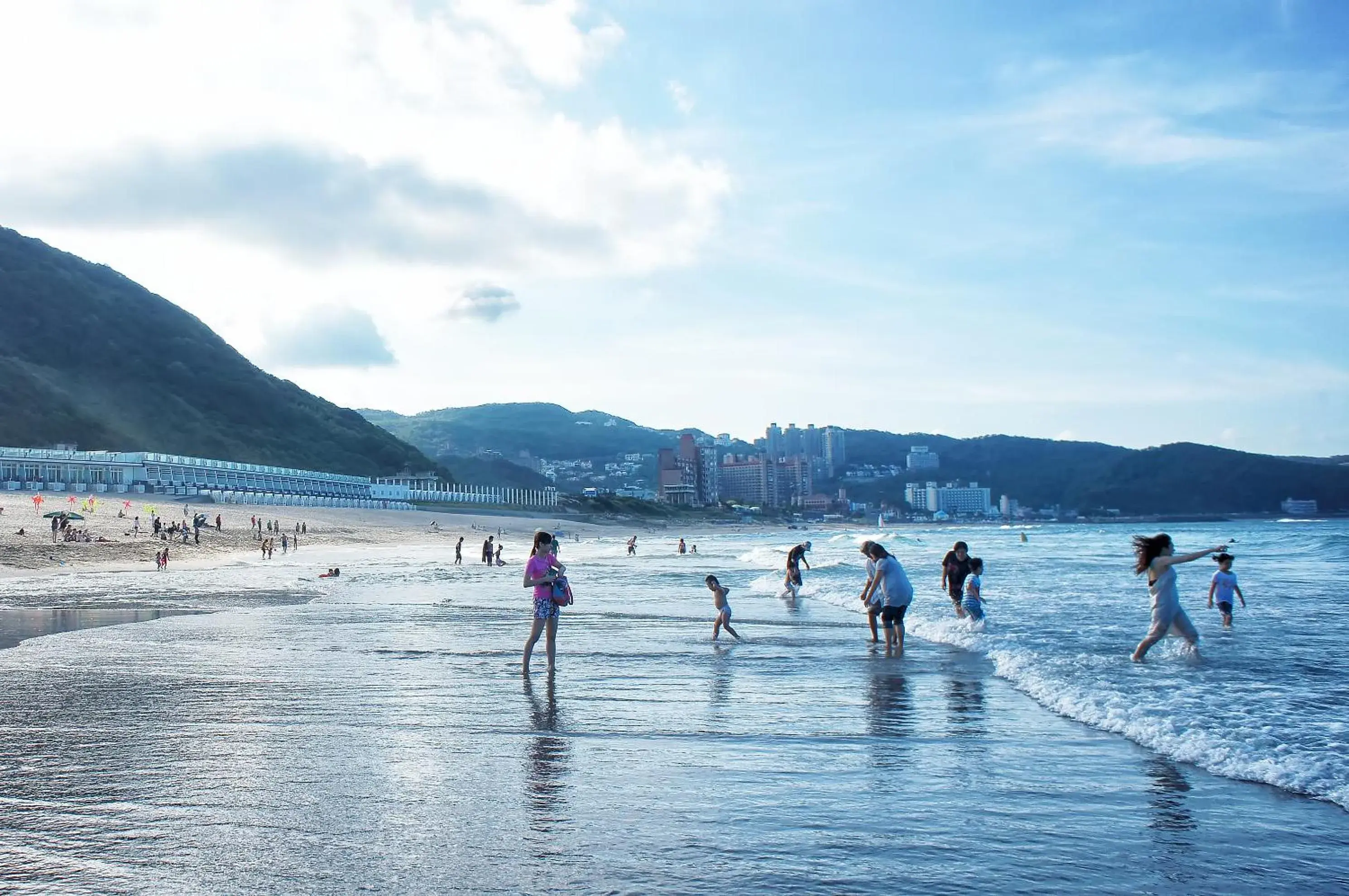 Beach in White House Hot Spring Beach Resort