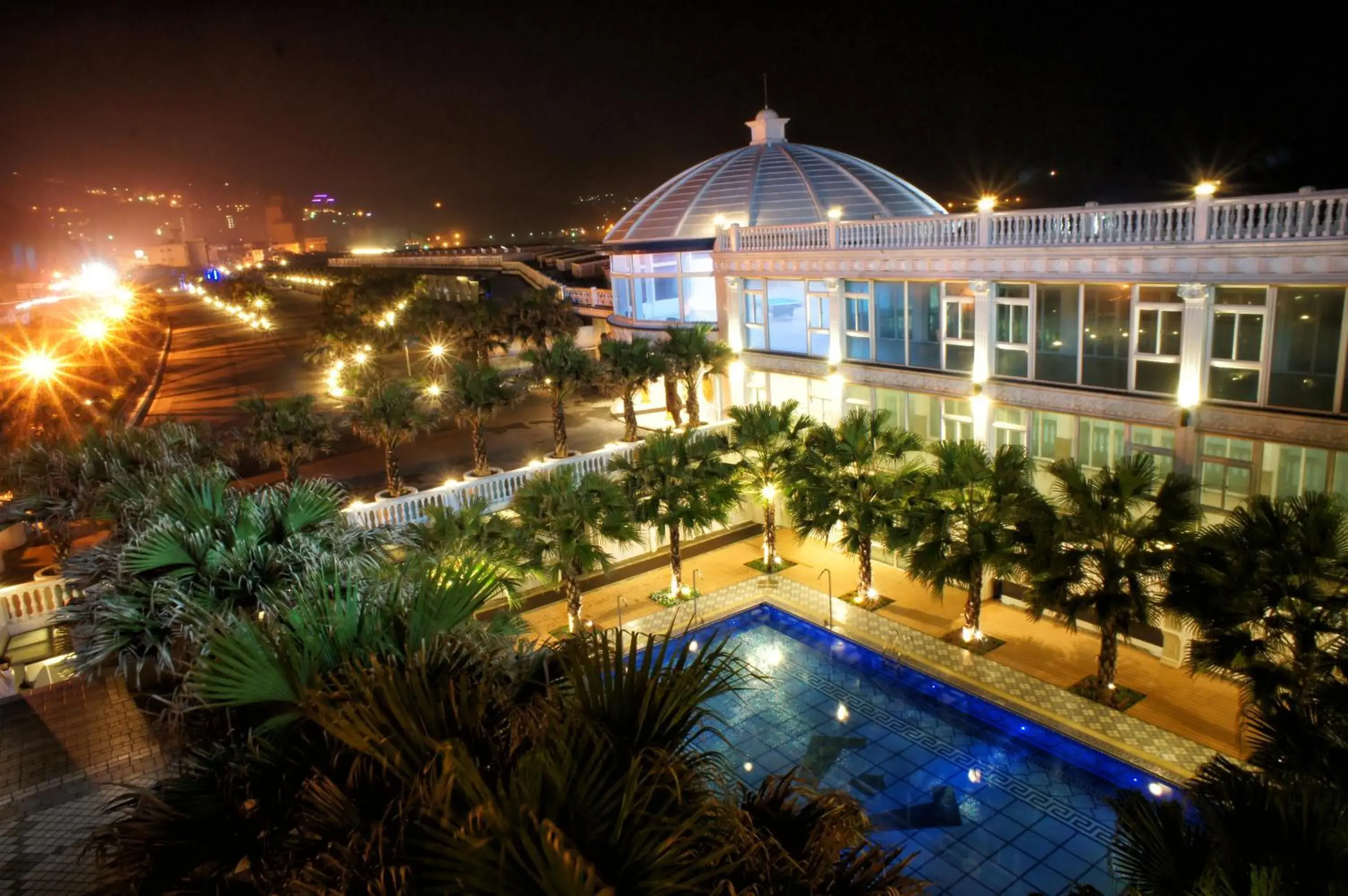 Property building, Pool View in White House Hot Spring Beach Resort