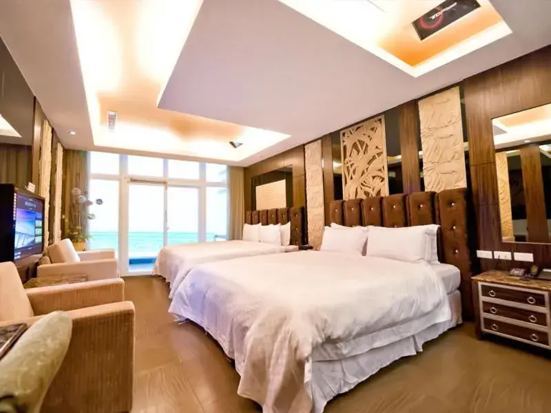 bunk bed, Bed in White House Hot Spring Beach Resort