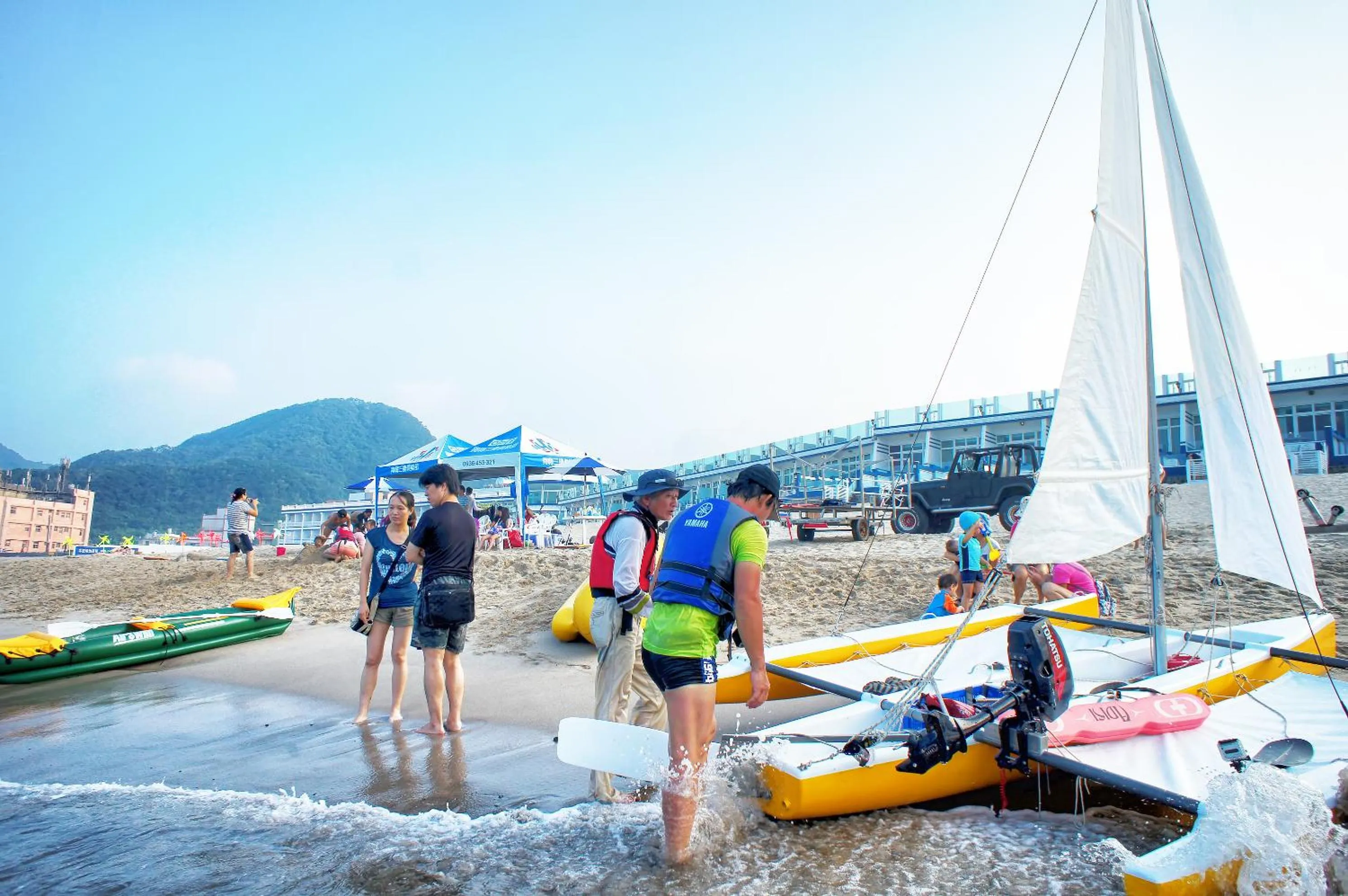 Beach in White House Hot Spring Beach Resort