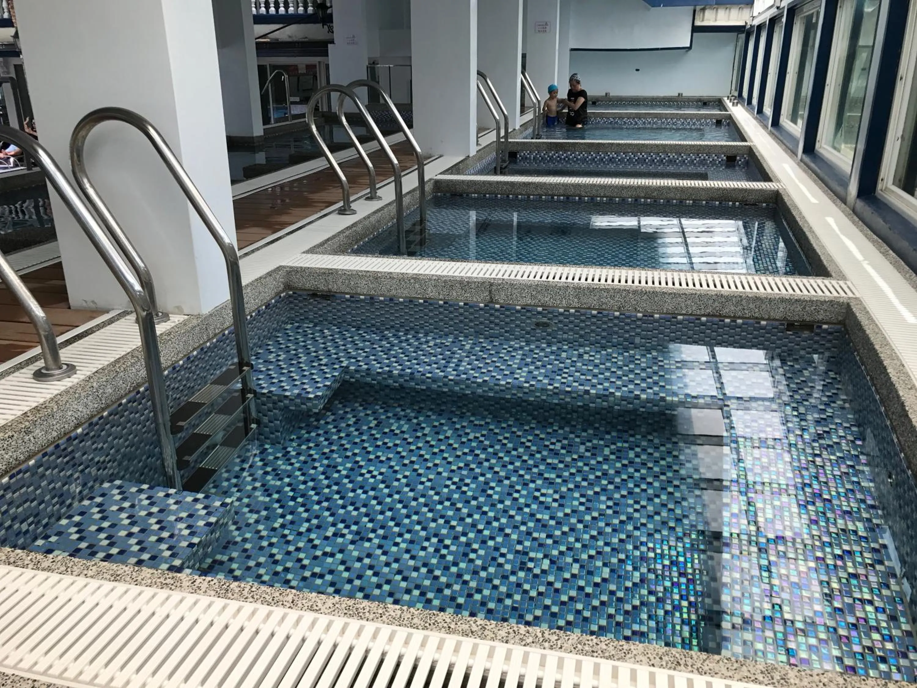 Hot Spring Bath in White House Hot Spring Beach Resort