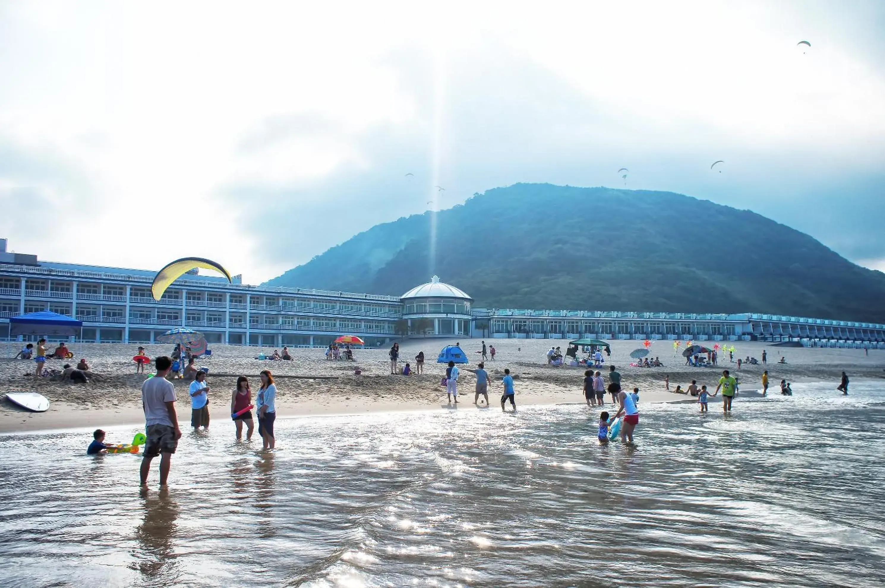 Beach in White House Hot Spring Beach Resort