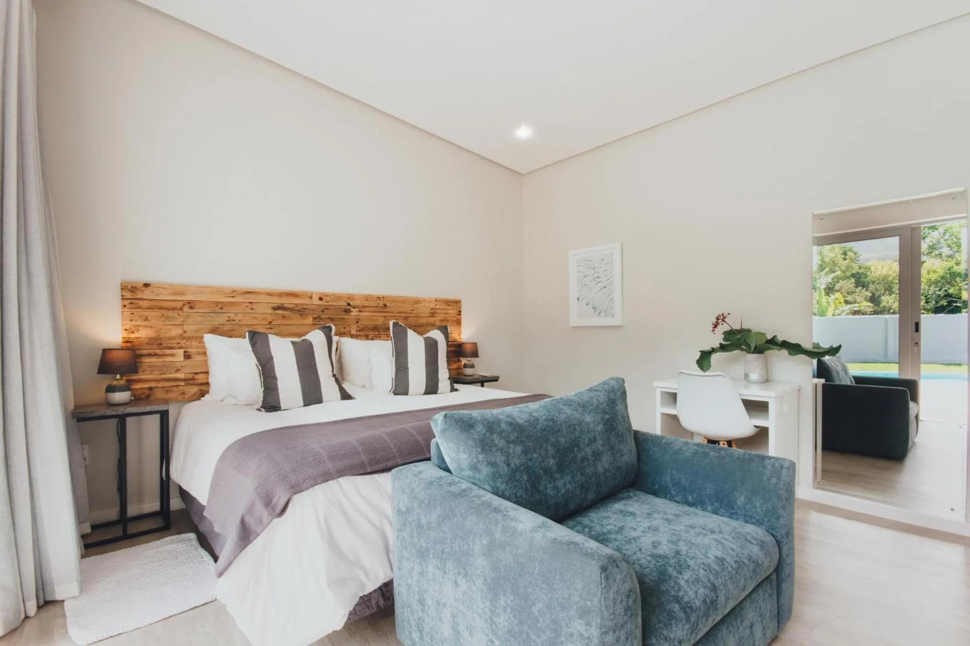 Photo of the whole room, Bed in A Riverbed Guesthouse