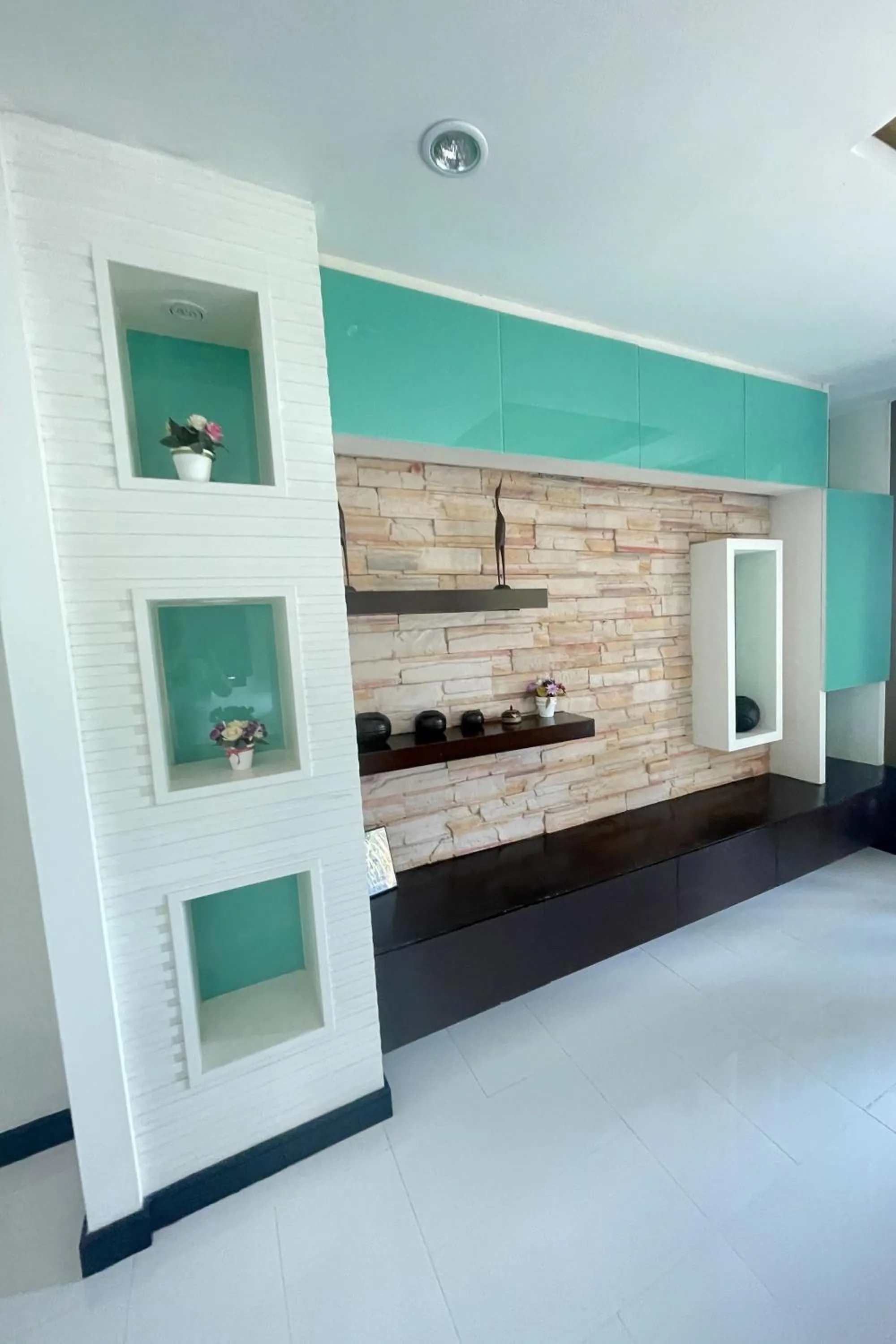 Decorative detail in Kamala Villa Hill