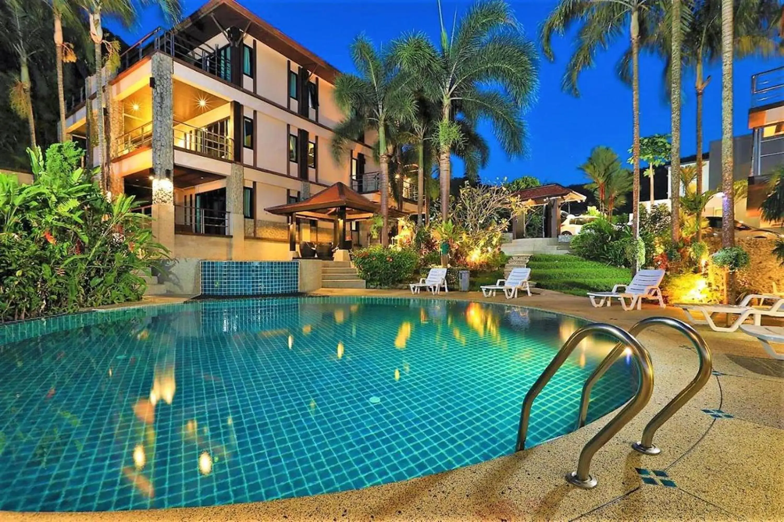 Swimming pool in Kamala Villa Hill Swimming pool in Kamala Villa Hill