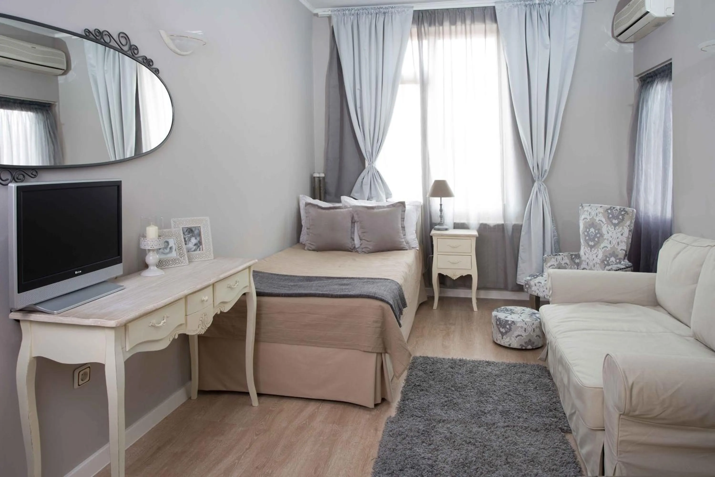 Bed in Family hotel The Castle