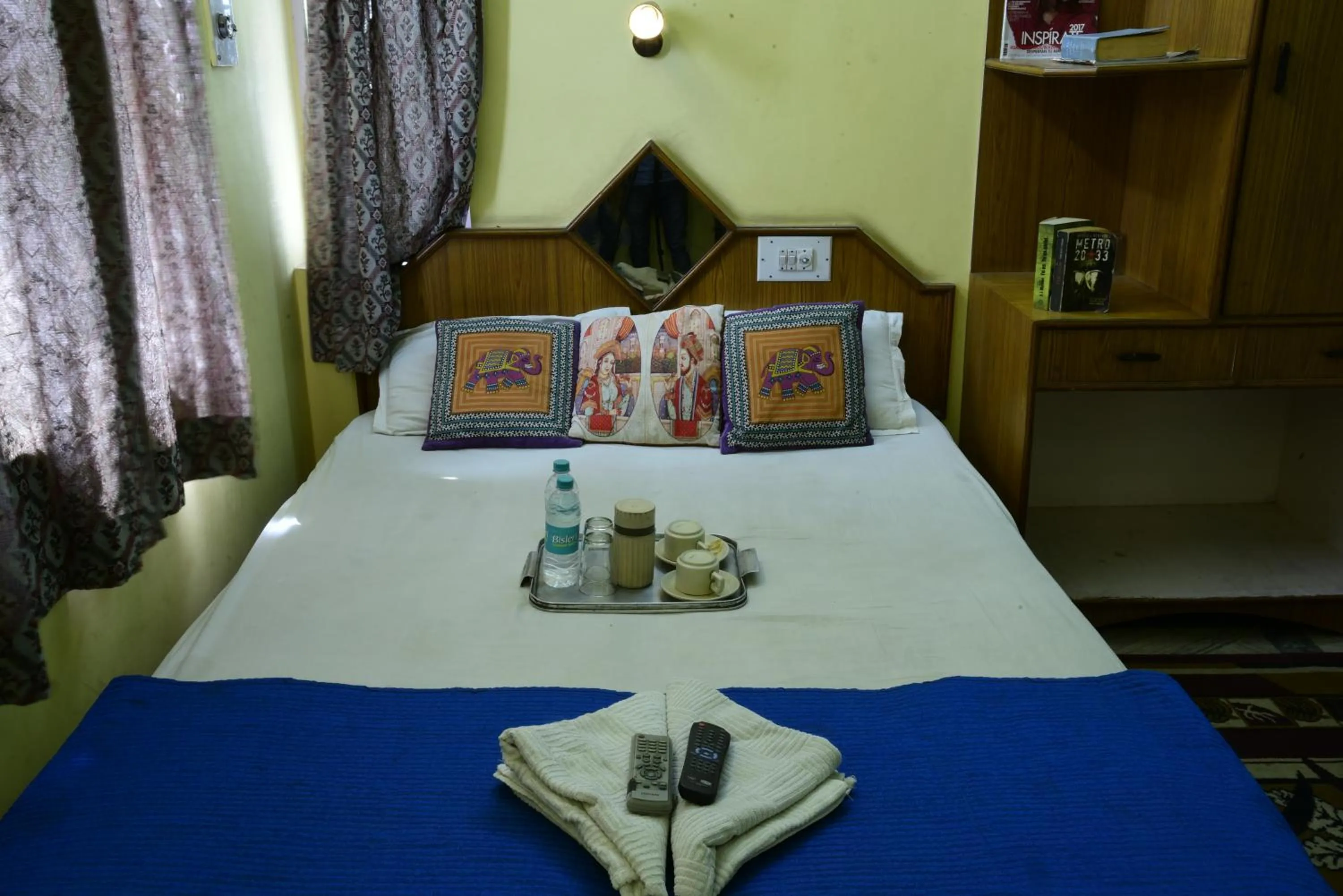 Shower in Hotel Bani Park Palace