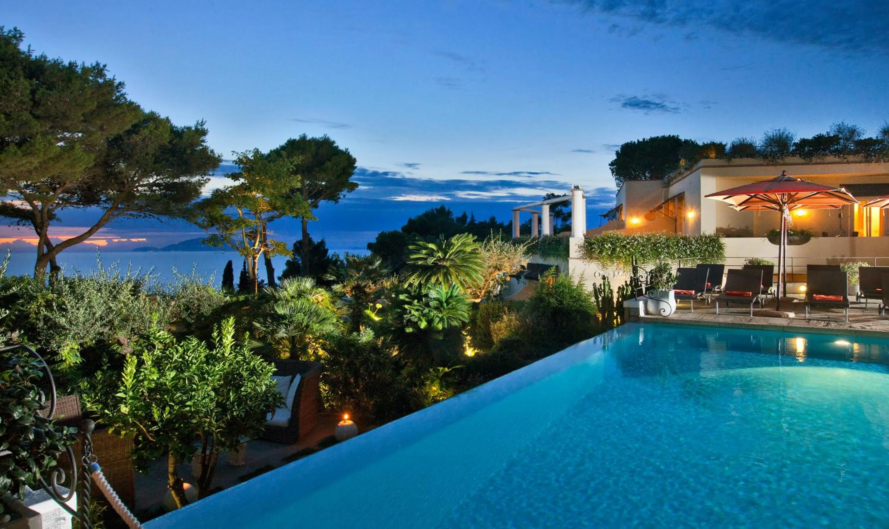 Swimming pool in Hotel Orsa Maggiore