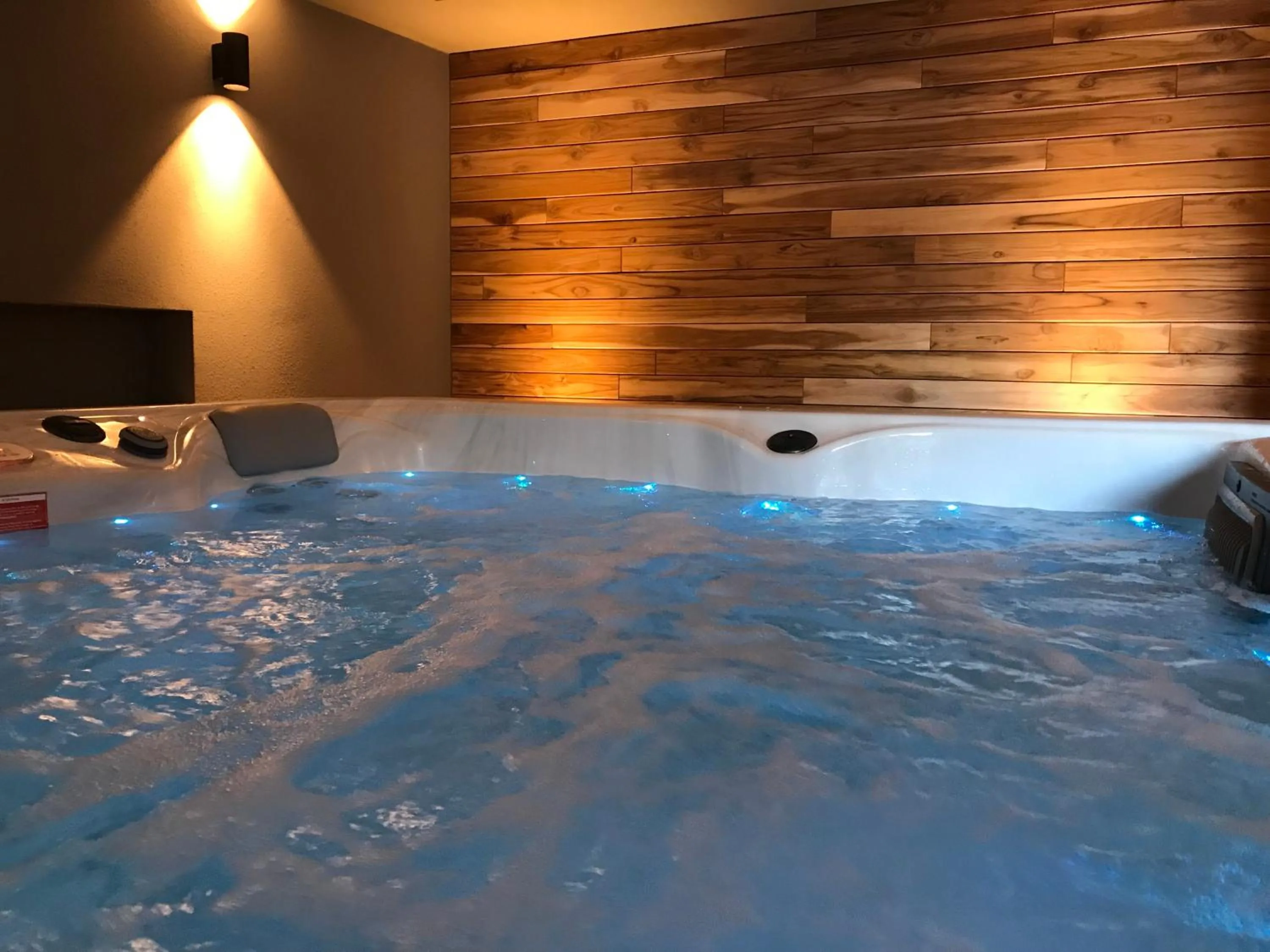 Hot Tub in Sporthotel Europa Sul Lago