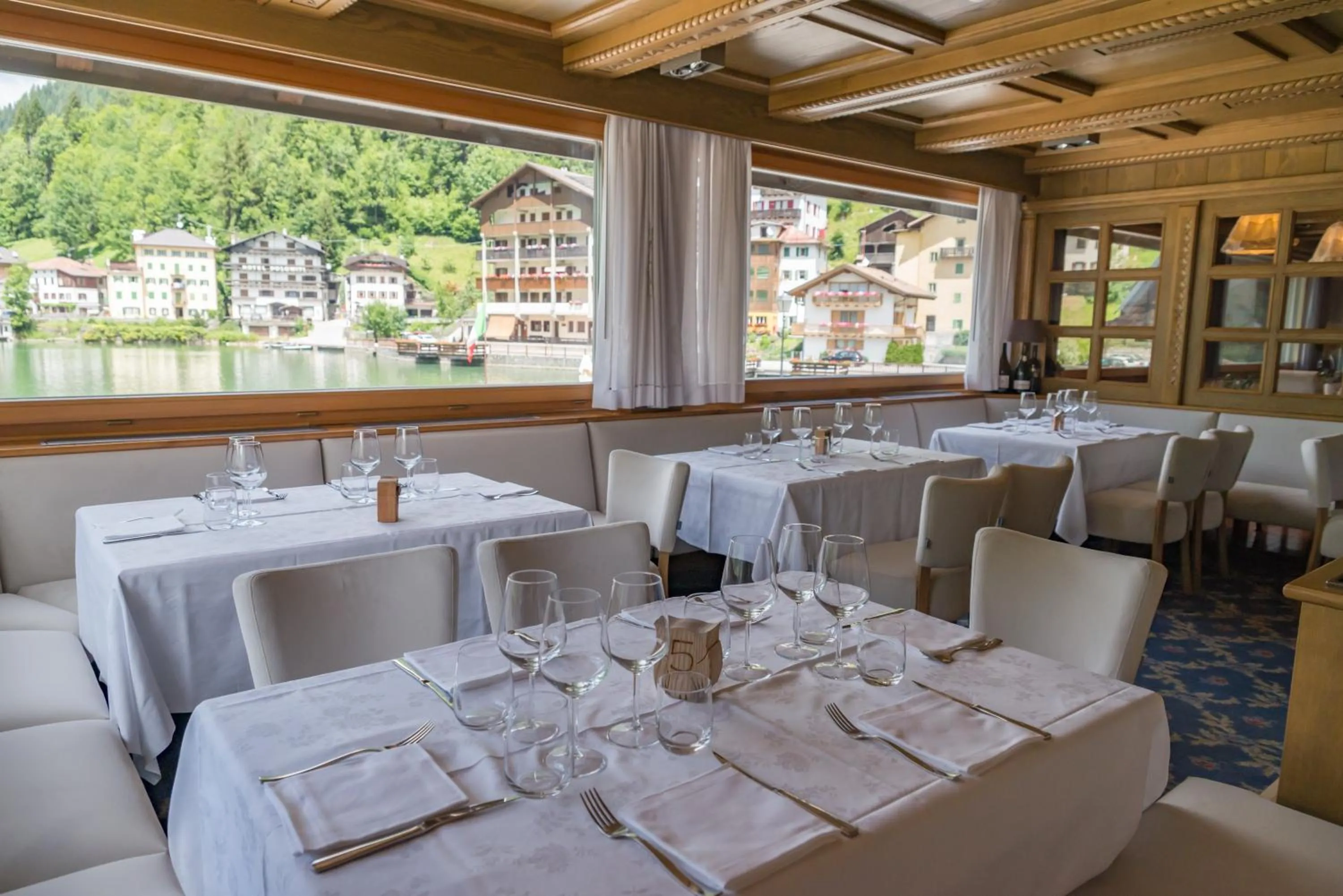 Restaurant/places to eat in Sporthotel Europa Sul Lago