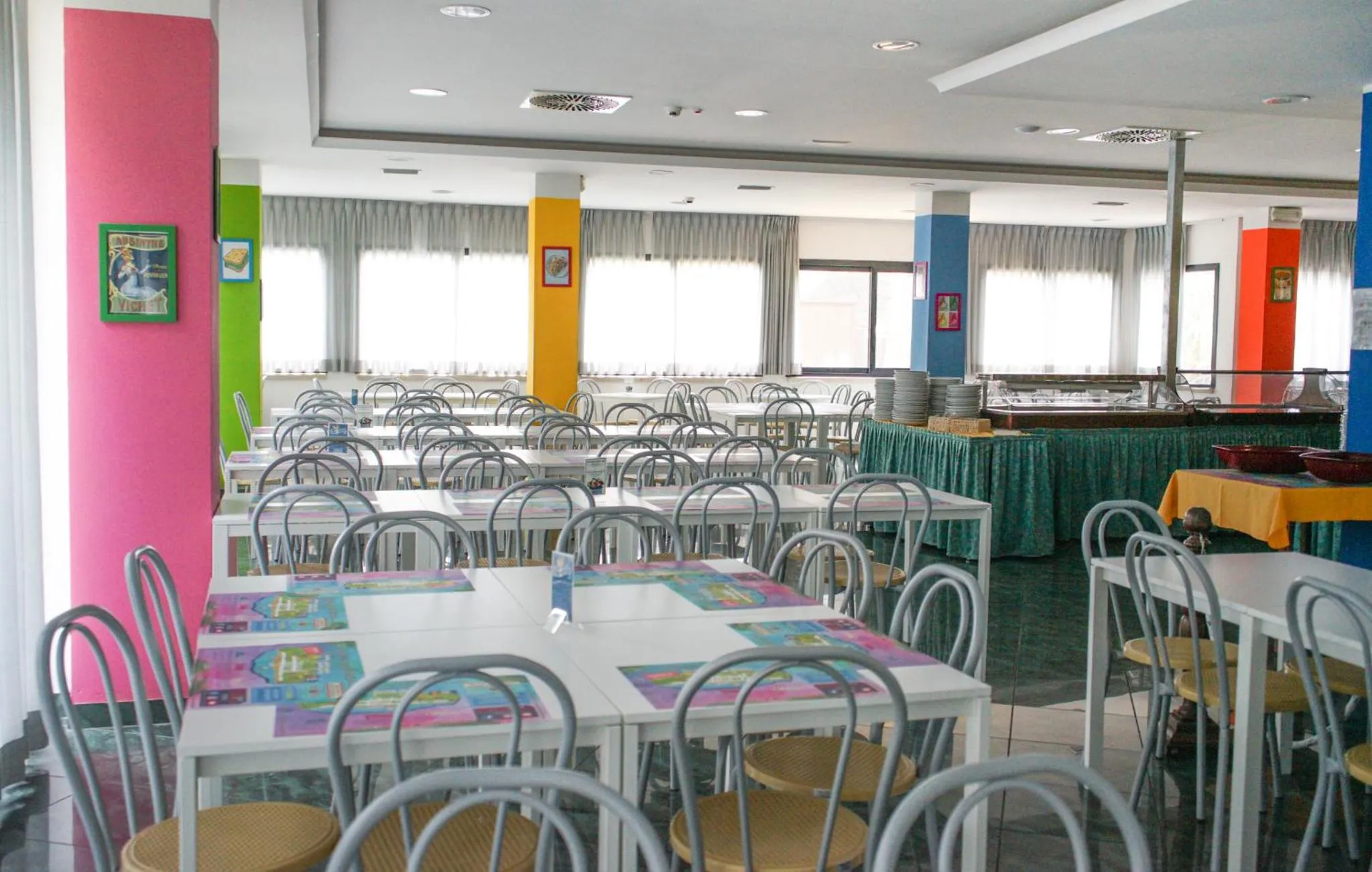 Restaurant/places to eat in Hotel Elba