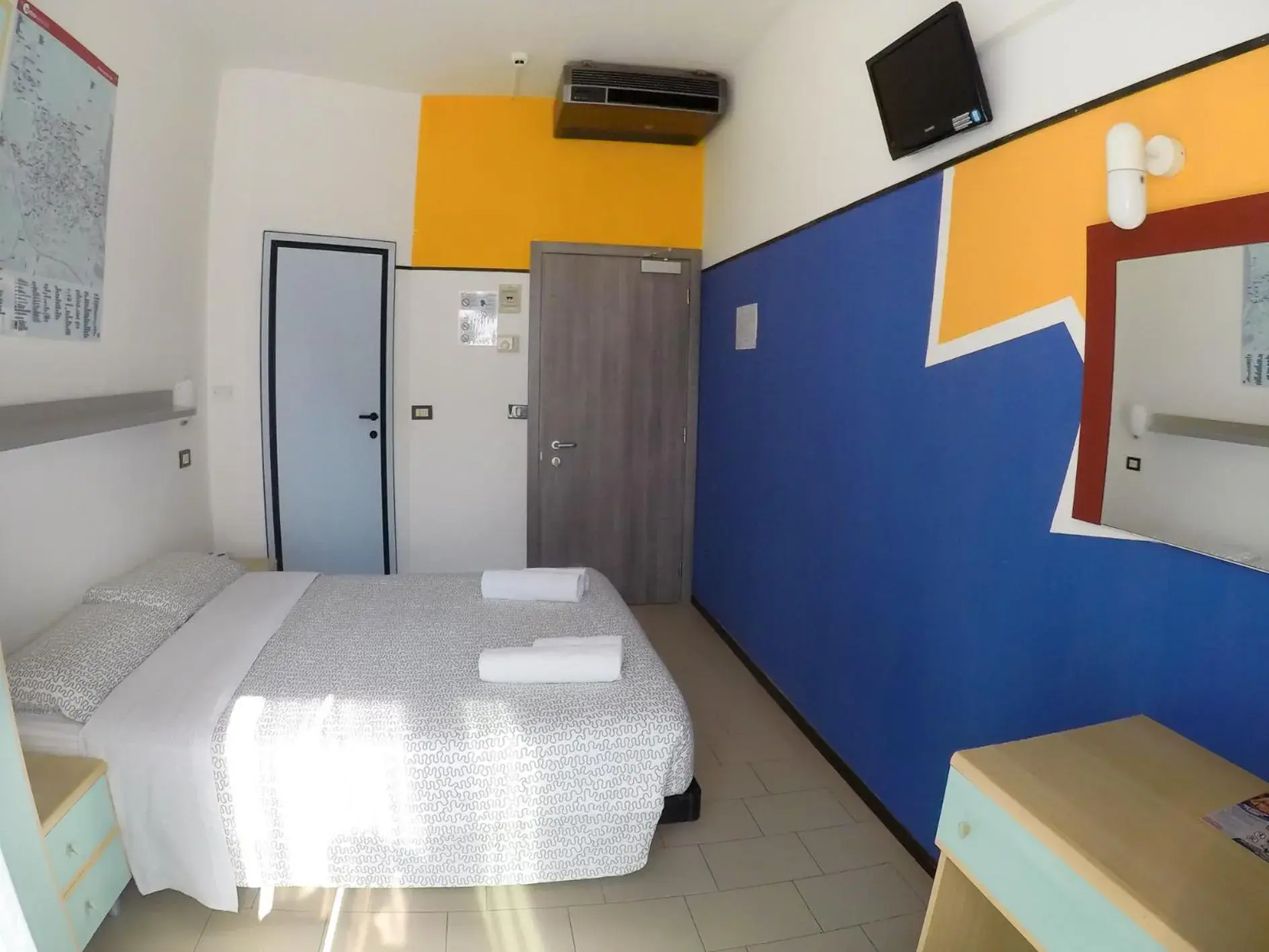 Double or Twin Room in Hotel Elba Double or Twin Room in Hotel Elba