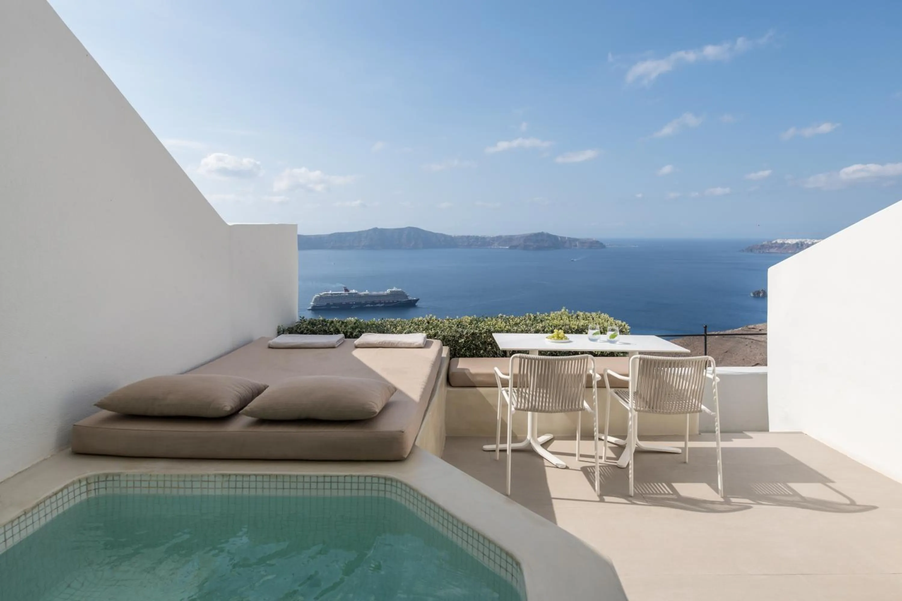 Hot Tub in Enigma Suites