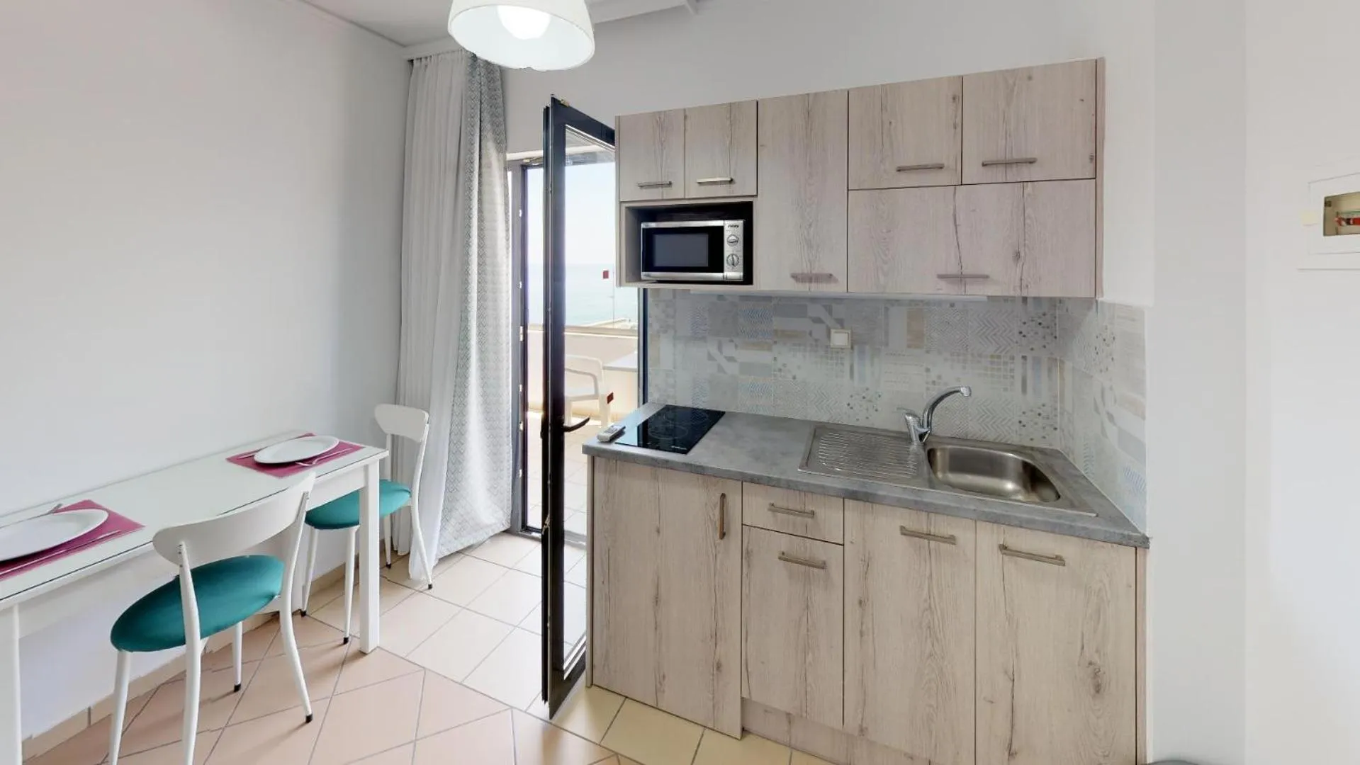 Kitchen or kitchenette in Medusa Apartments