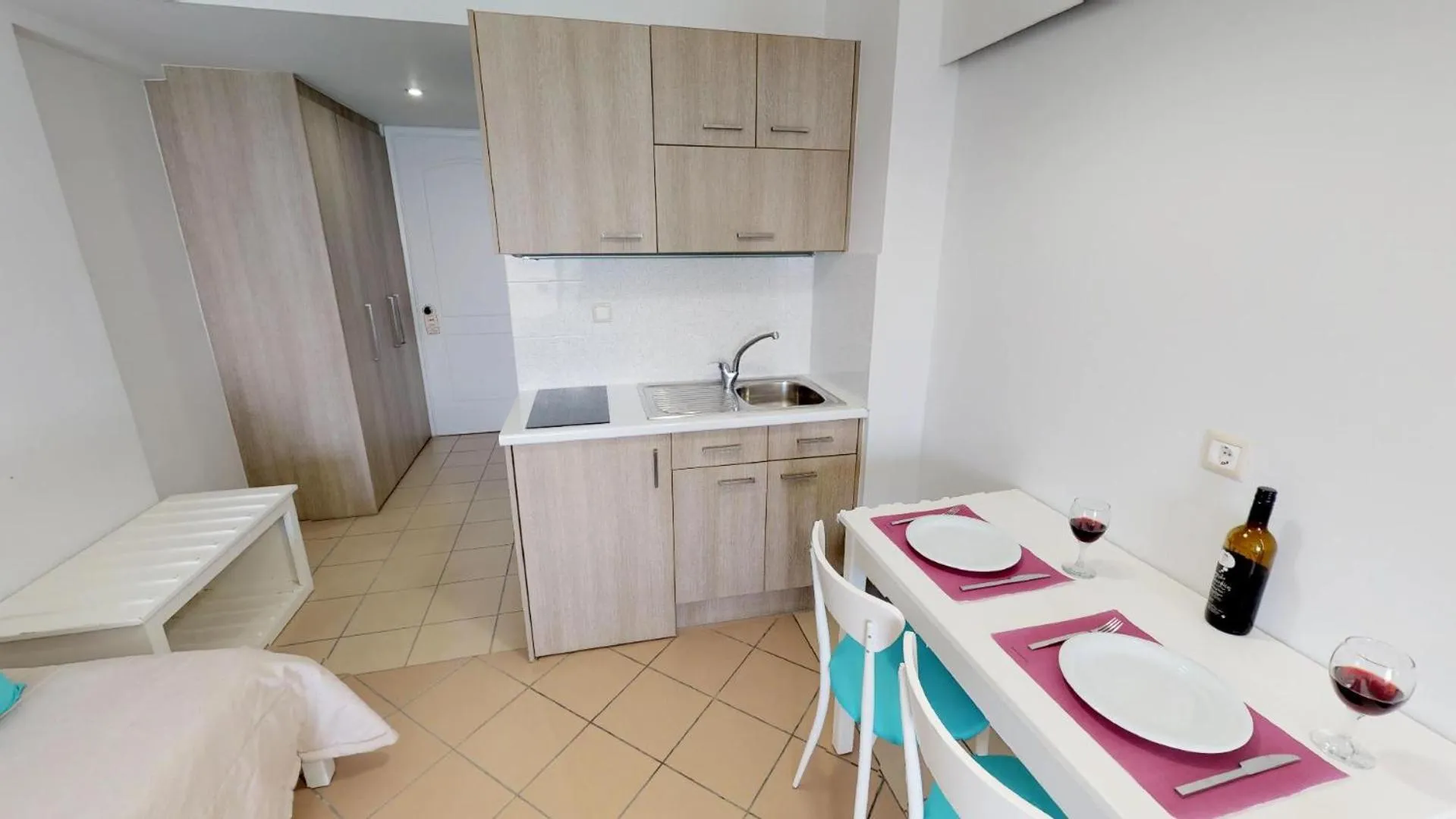 Kitchen or kitchenette in Medusa Apartments