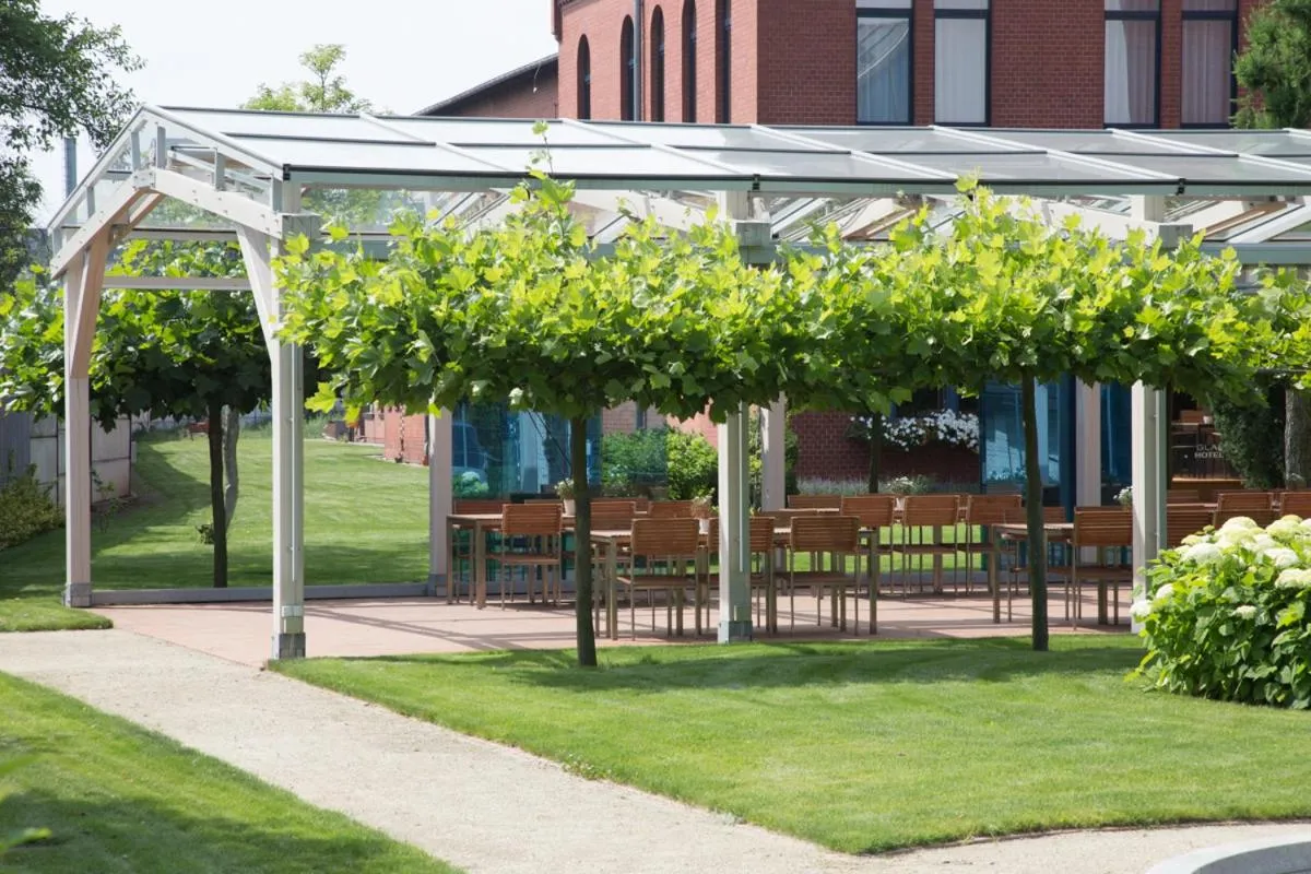 Property building in Glas-Hotel 4*